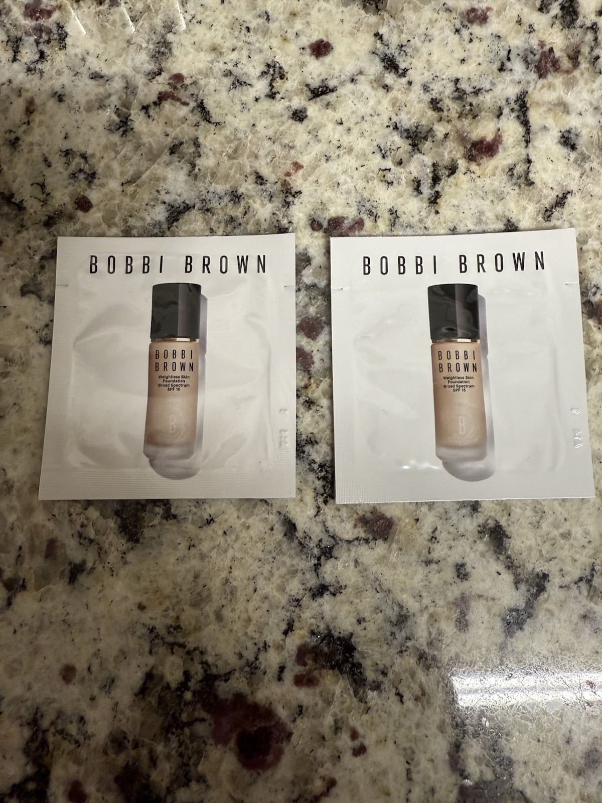 2*BOBBI BROWN Weightless Skin Foundation SPF 15 Porcelain N-012 ,0.05oz/1.5ml*2