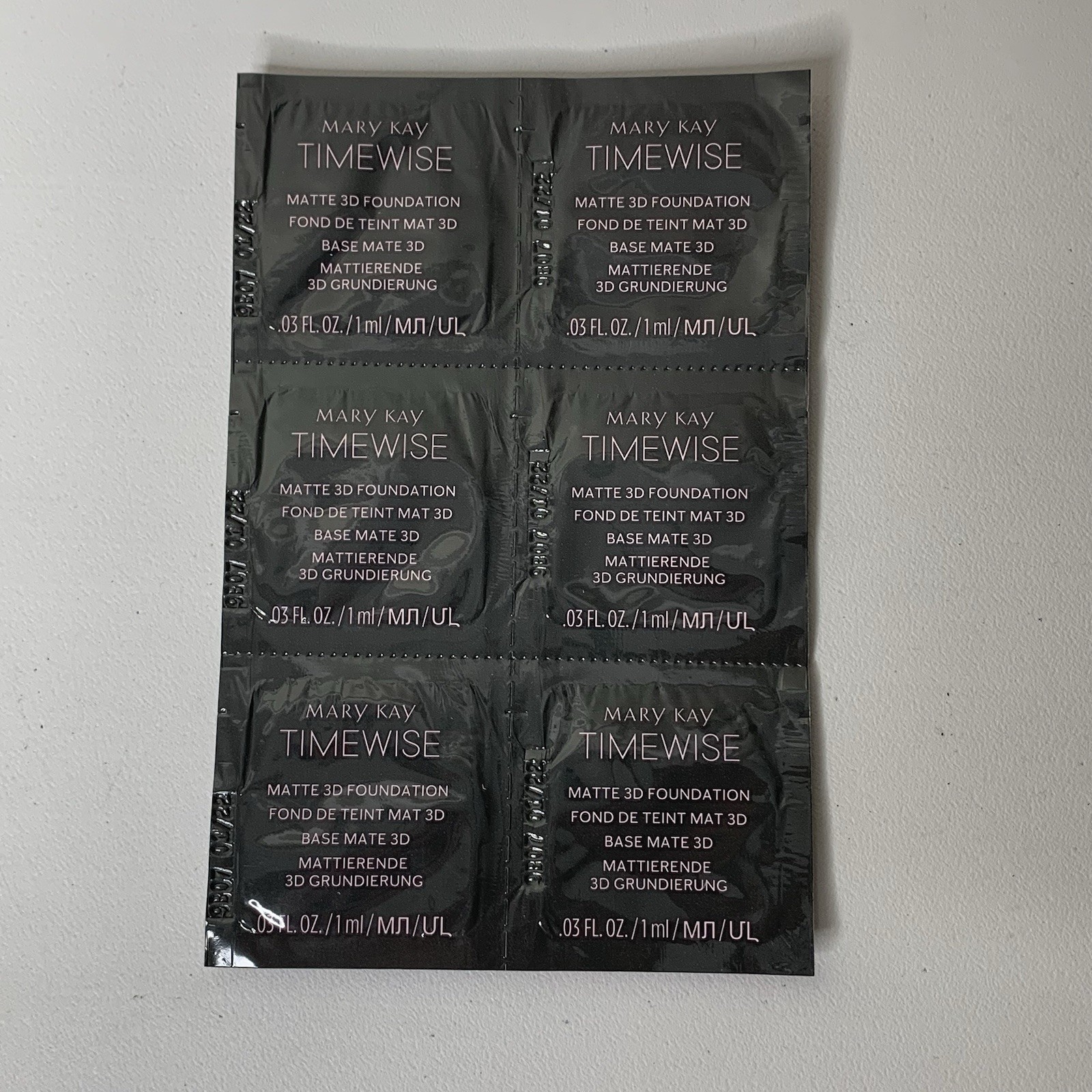 MARY KAY MATTE 3D TIMEWISE FOUNDATION SAMPLES (6) ~ YOU CHOOSE THE SHADE