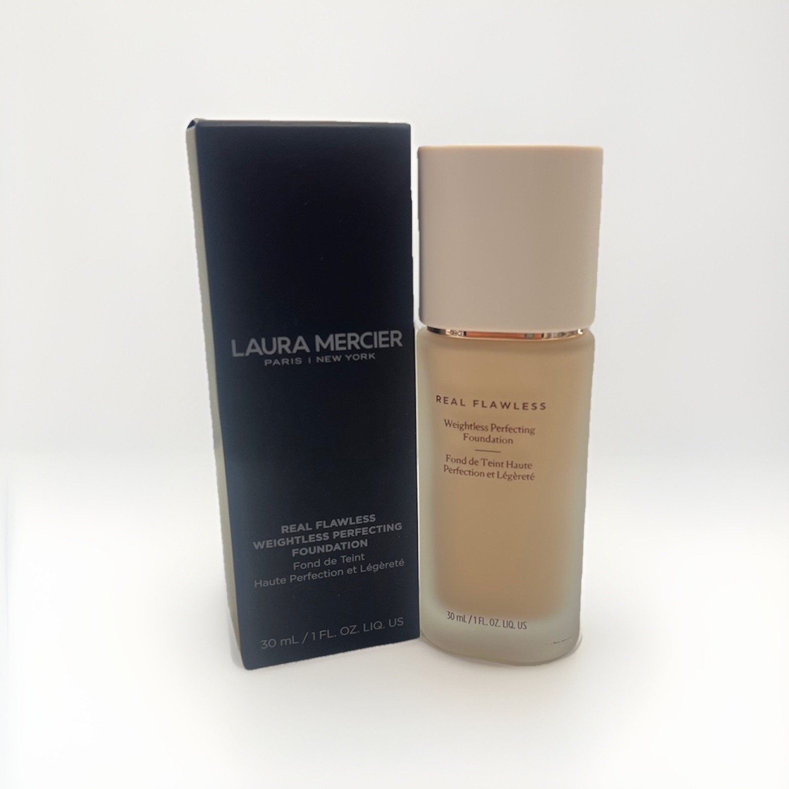 Laura Mercier Real Flawless Weightless Perfecting Foundation 2C1 ECRU