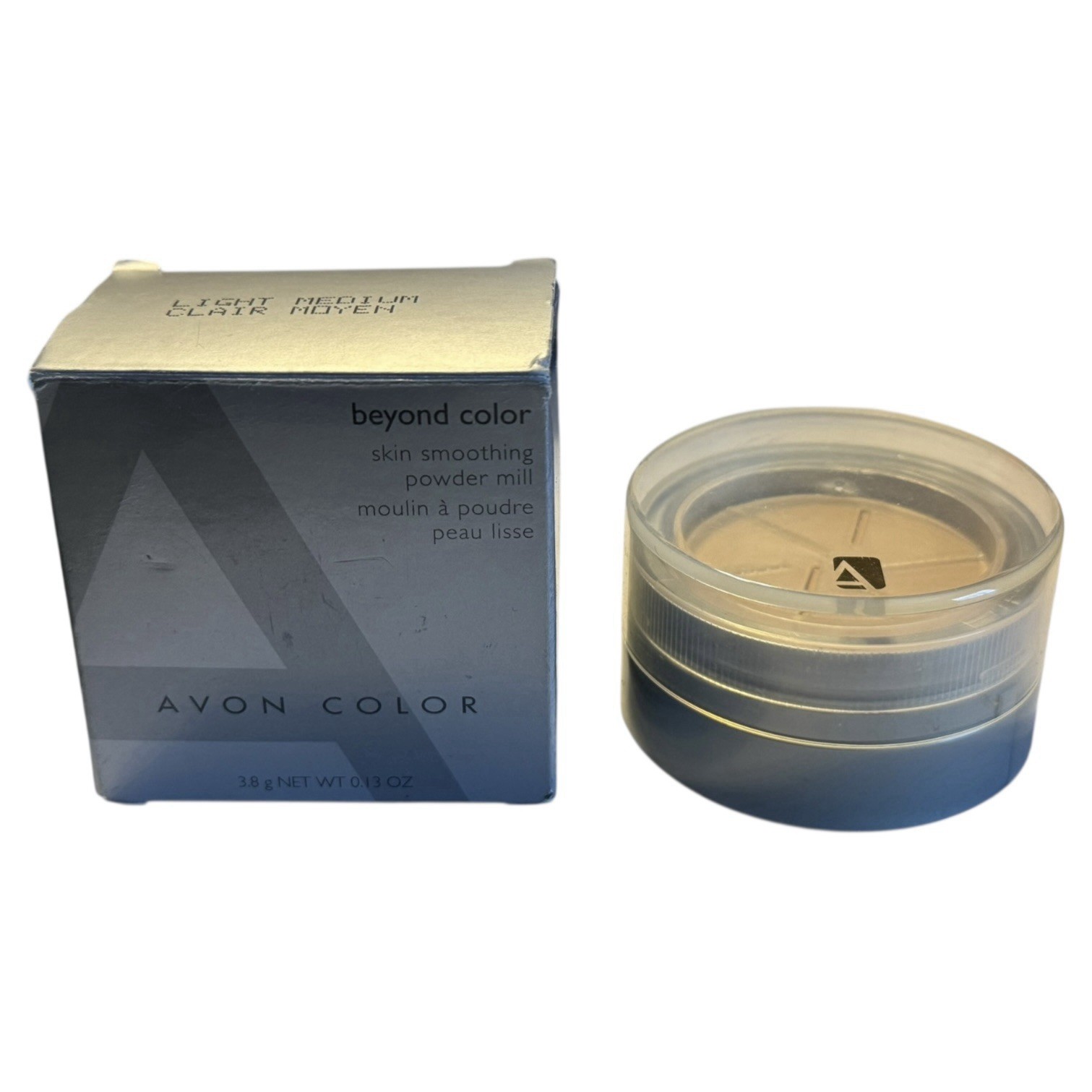 Avon BEYOND COLOR Skin Smoothing POWDER MILL Foundation LIGHT MEDIUM NOS .13 oz