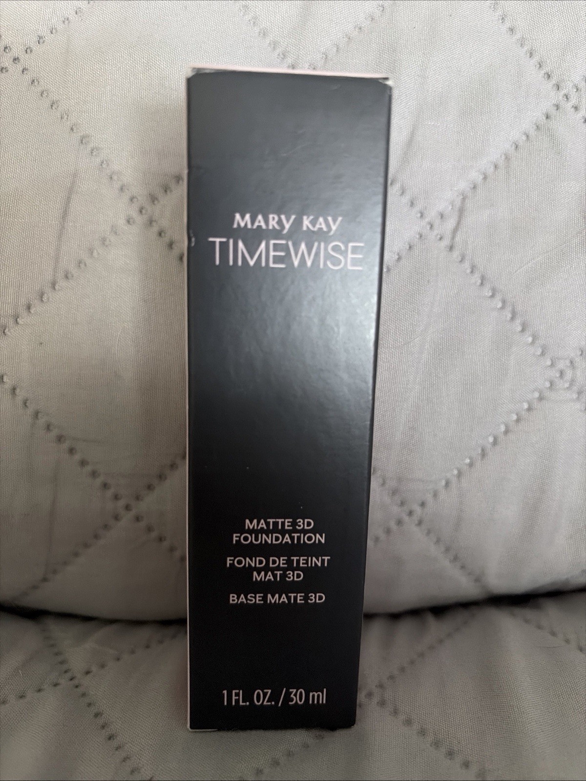 Mary Kay TimeWise Matte 3D Foundation Beige C 120 Oil-Free 1 fl oz 099967 NEW