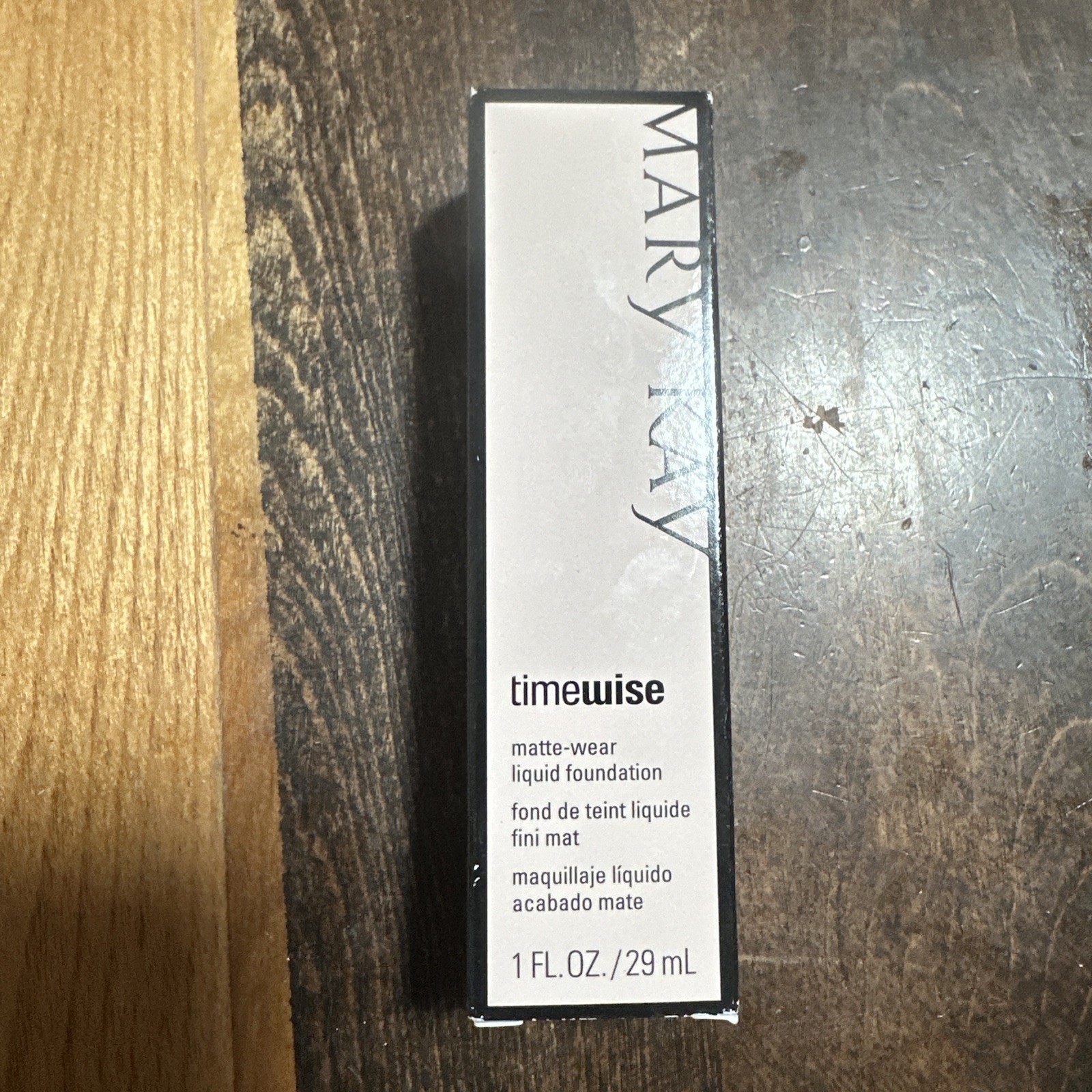 Mary Kay TimeWise Matte Wear Liquid Foundation Ivory 5 038754 Combo to Oily Skin