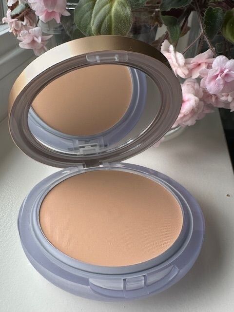 EVE LOM Radiant Glow Cream Foundation VANILLA 4