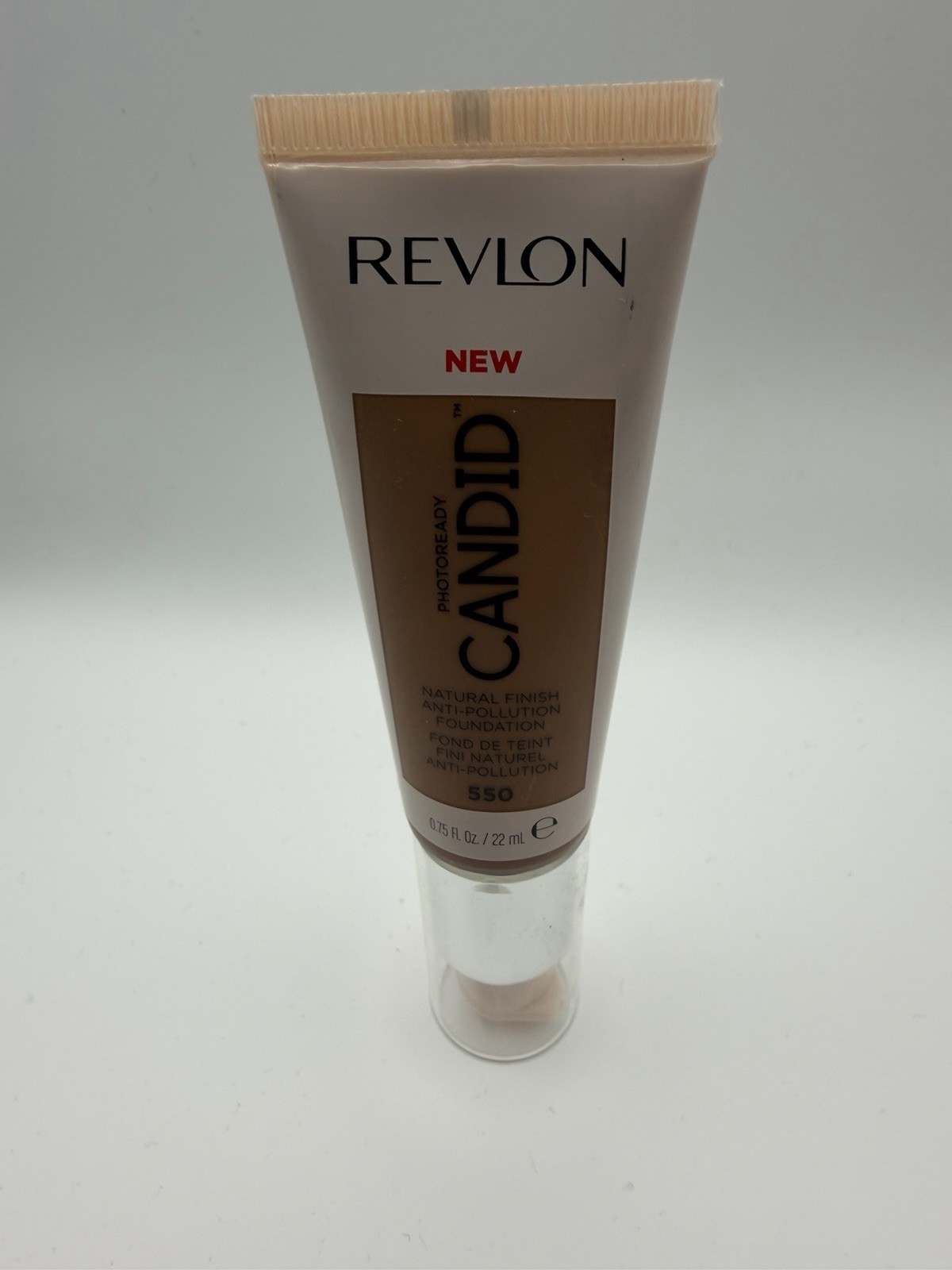 Revlon Candid Natural Finish Anti-Pollution Foundation 550 Mocha 0.75 Fl Oz