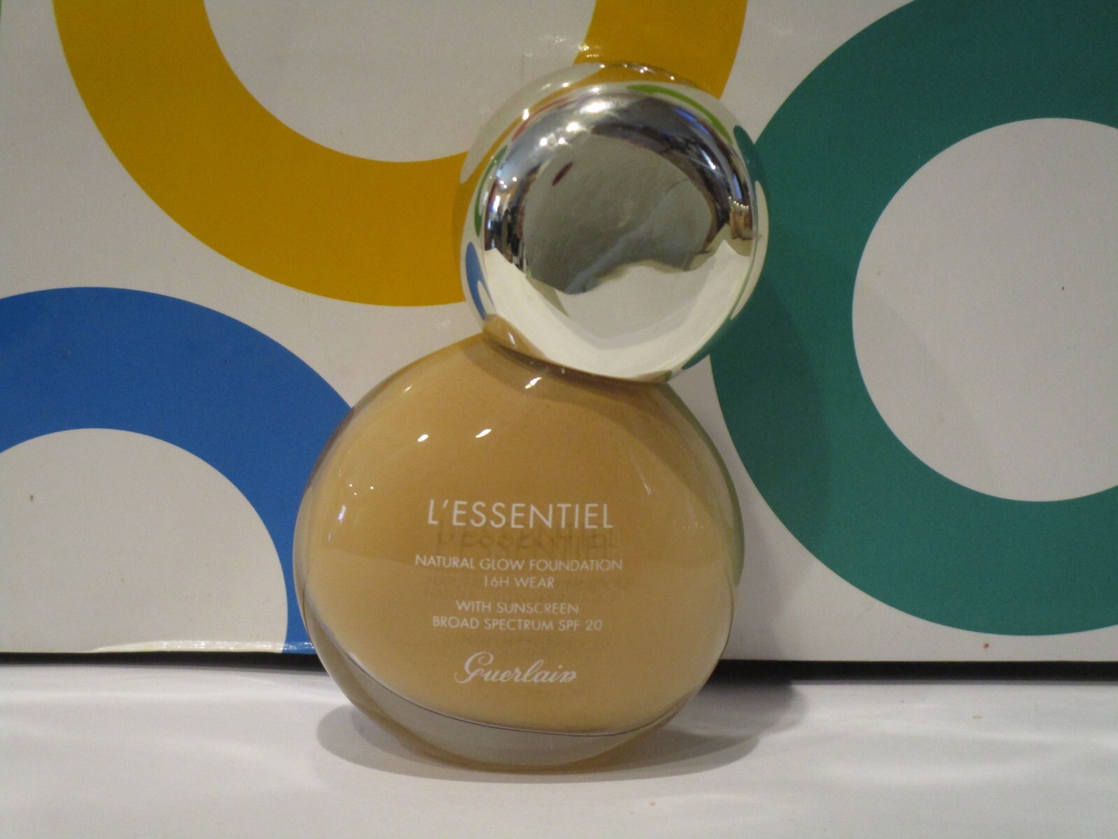GUERLAIN ~ L’ESSENTIEL NATURAL GLOW FOUNDATION 16 H WEAR ~ 04W ~ 1 OZ