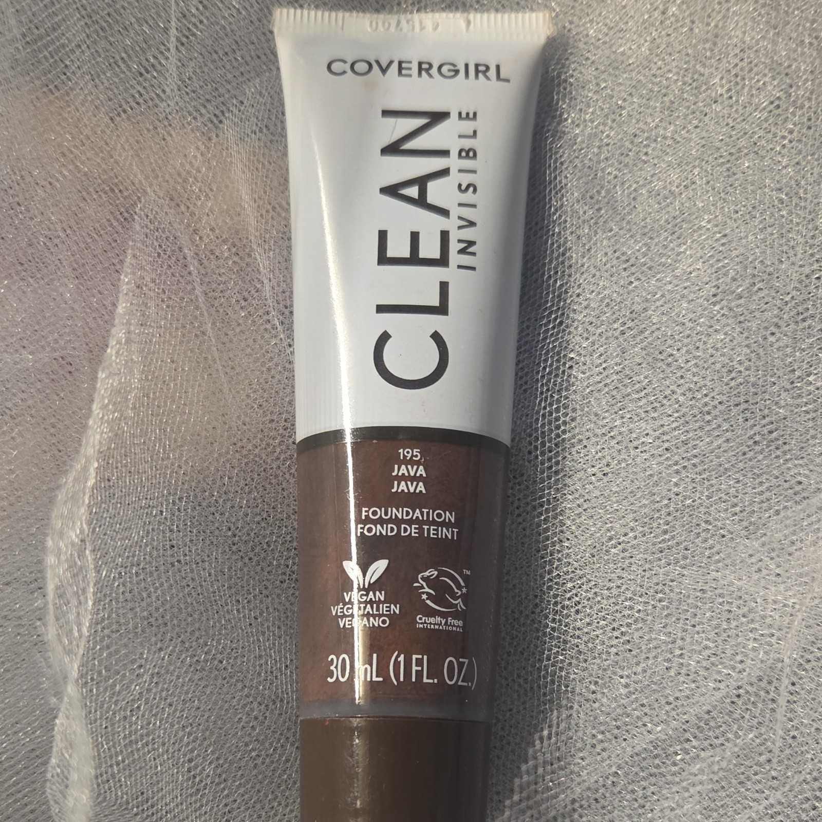COVERGIRL Clean Invisible Foundation Java 195 Buildable Skin-like 1 fl oz