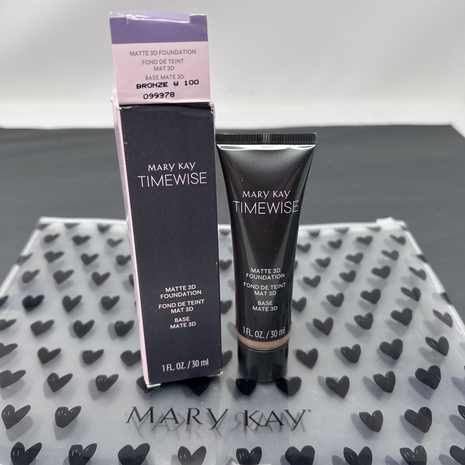 Mary Kay Matte 3D Foundation ~Bronze W 100 #099978 ~ Combination to Oily Skin