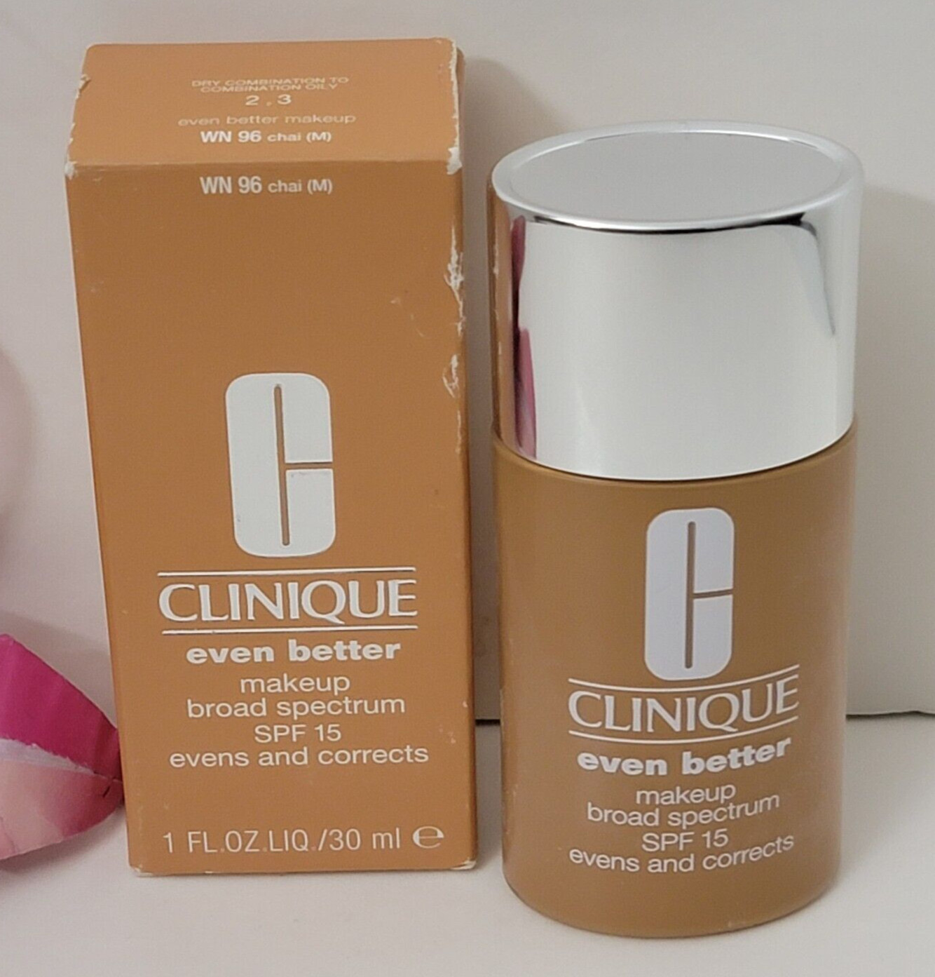 CLINIQUE EVEN BETTER MAKEUP Evens and Corrects 1.0 fl oz SPF 15 PICK YOUR SHADE