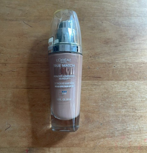Loreal True Match Lumi Makeup Natural Beige W4 Warm 1oz
