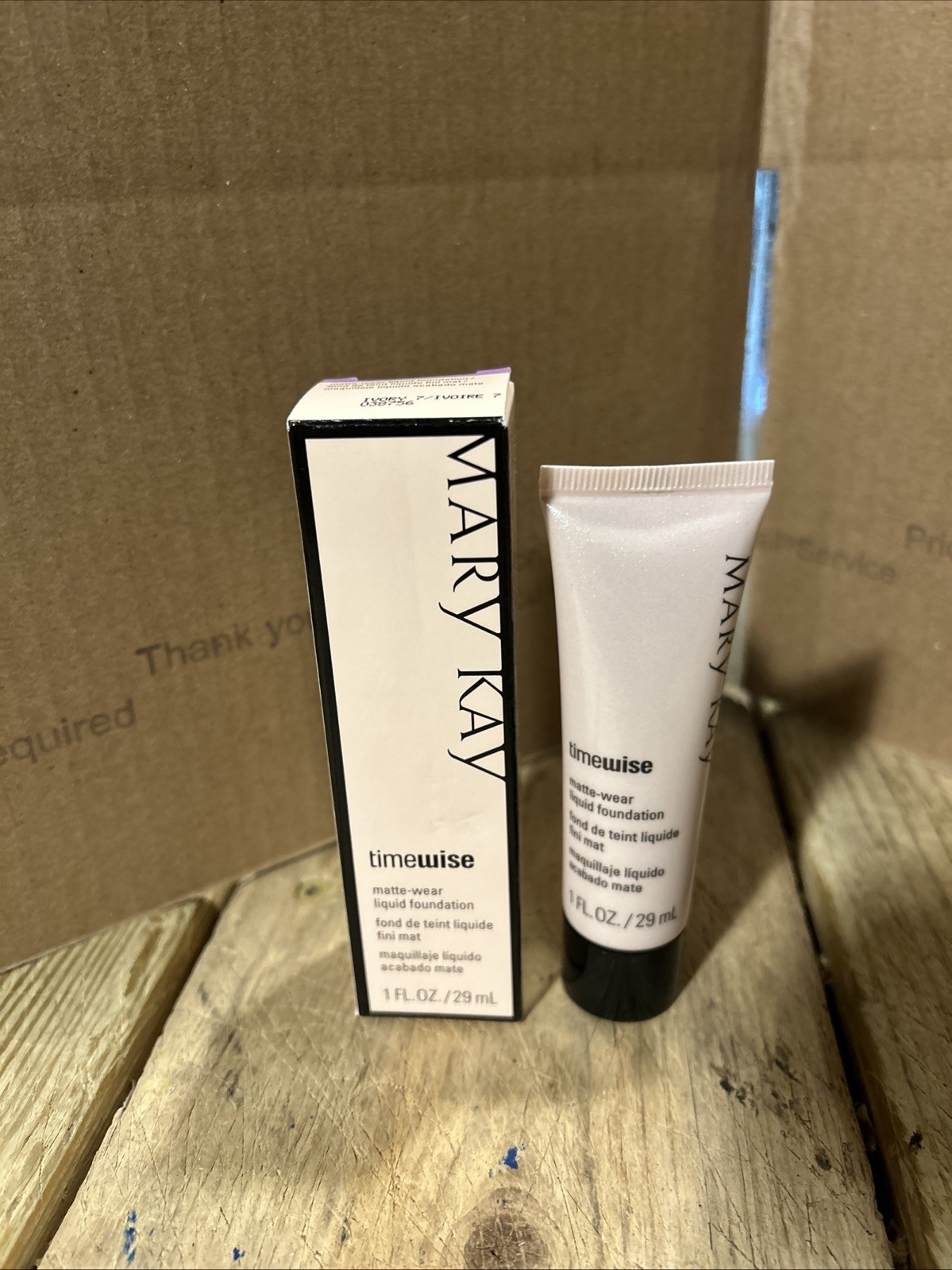 Mary Kay Medium Coverage Foundation 1 oz Ivory 7 Normal to Oily New
