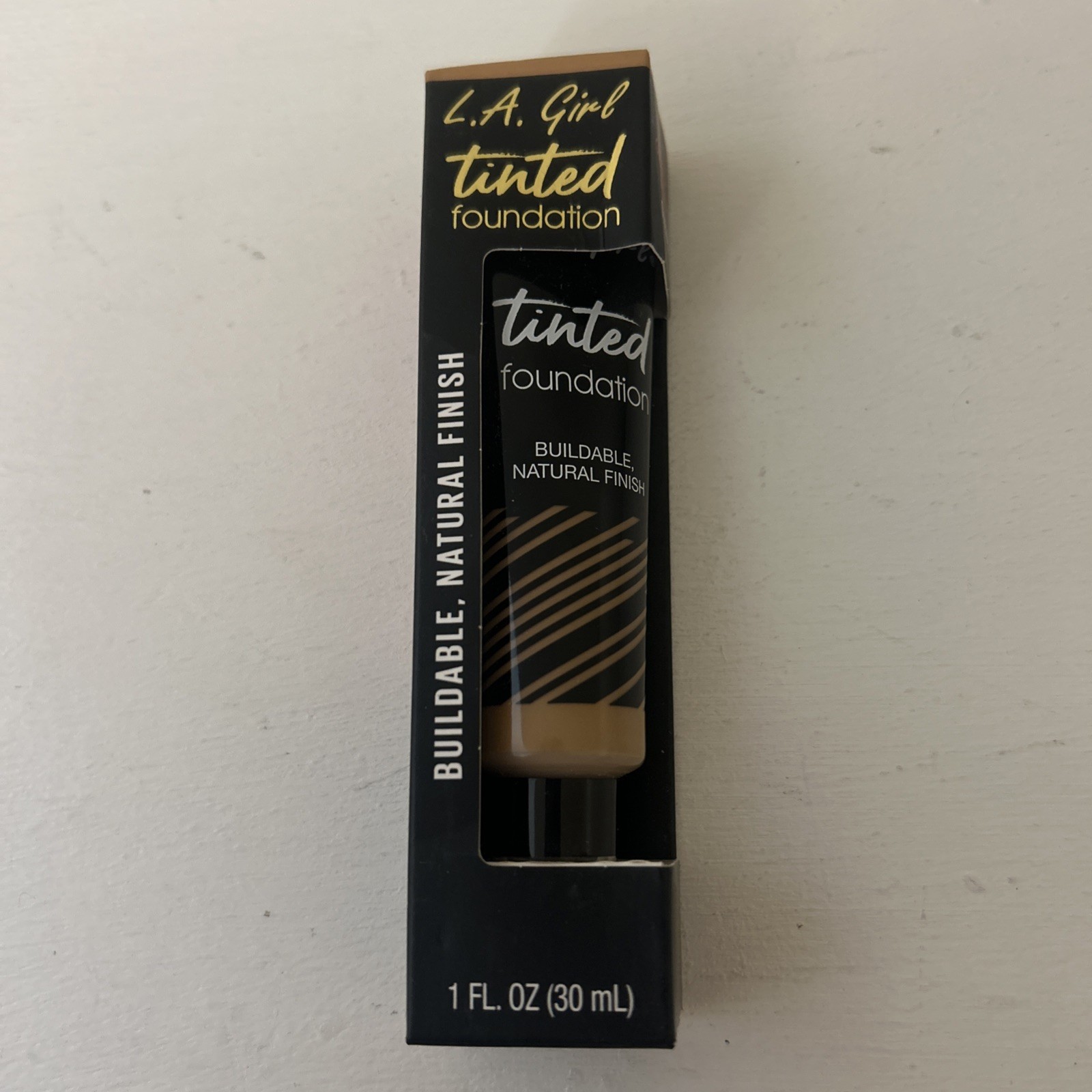 L.A. Girl Tinted Foundation, Buildable, Natural Finish, GLM761 Tan