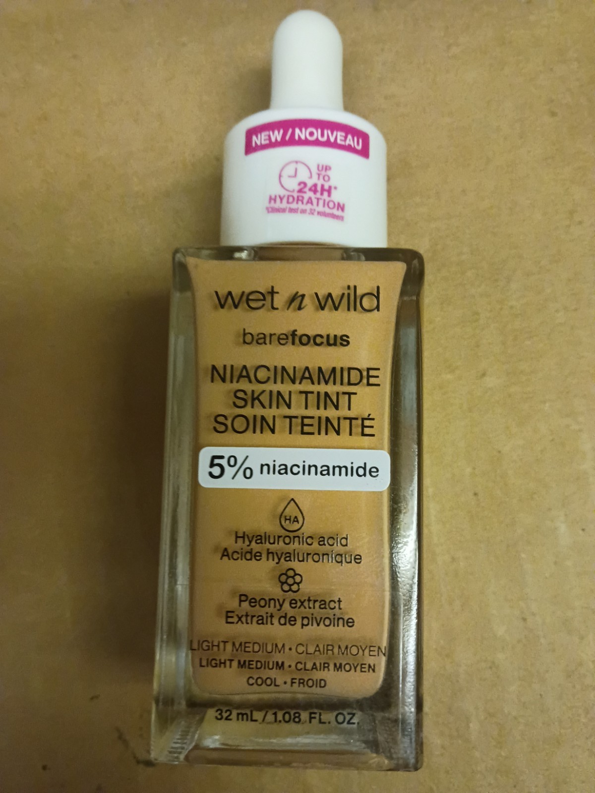 Wet n Wild Bare Focus Skin Tint Light Medium Sand 5% Niacinamide Hyaluronic Acid