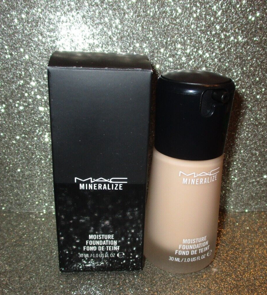 Mac Mineralize Moisture Foundation~NW15~Full size 1 oz~ FULL SIZE NIB