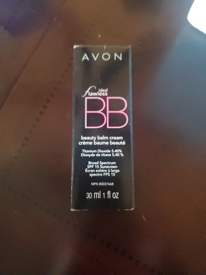 Avon Ideal Flawless BB Beauty Balm Cream Foundation New Sealed Light/Clair MJD61