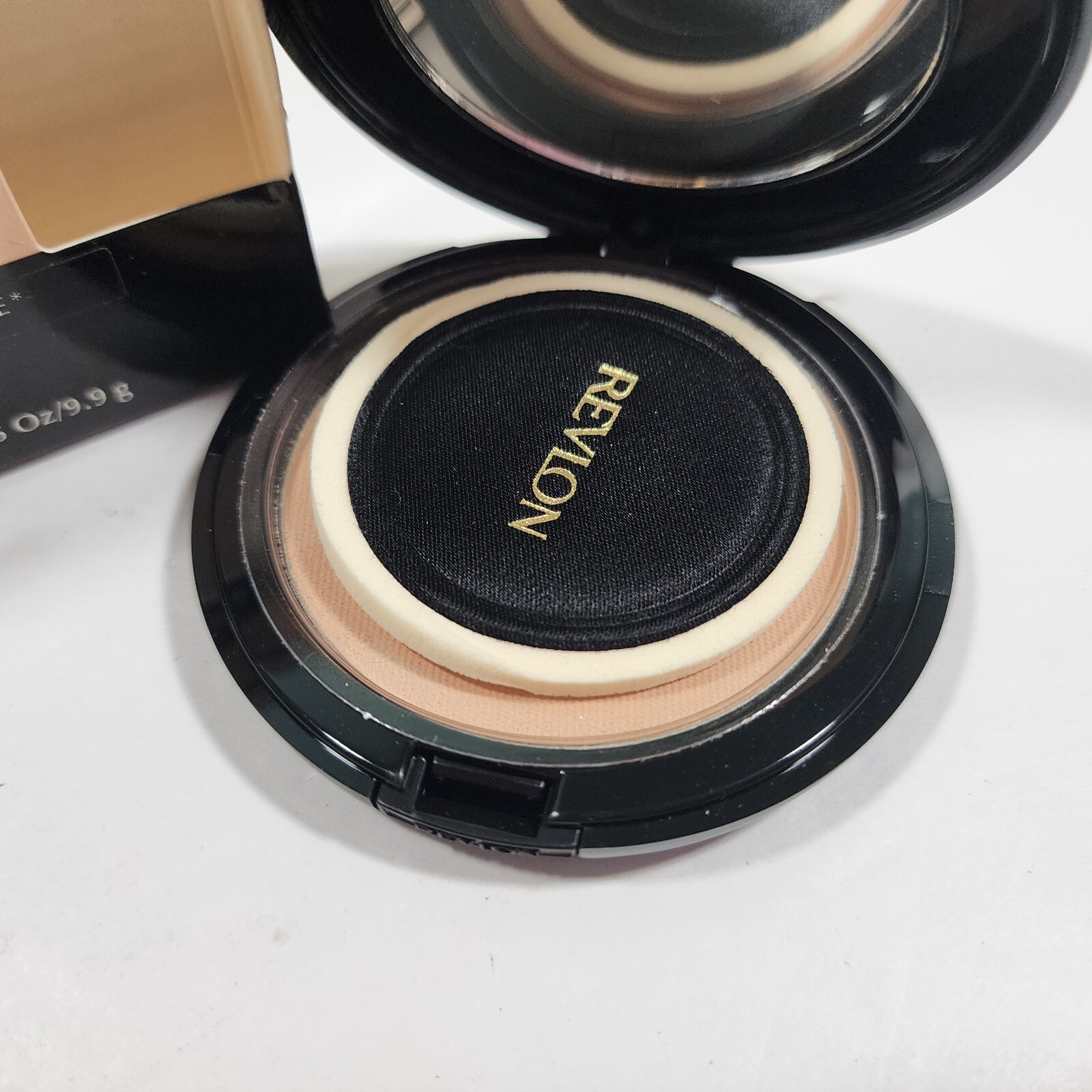 Revlon Complexion Powder Medium Beige 07 New In Box Discontinued
