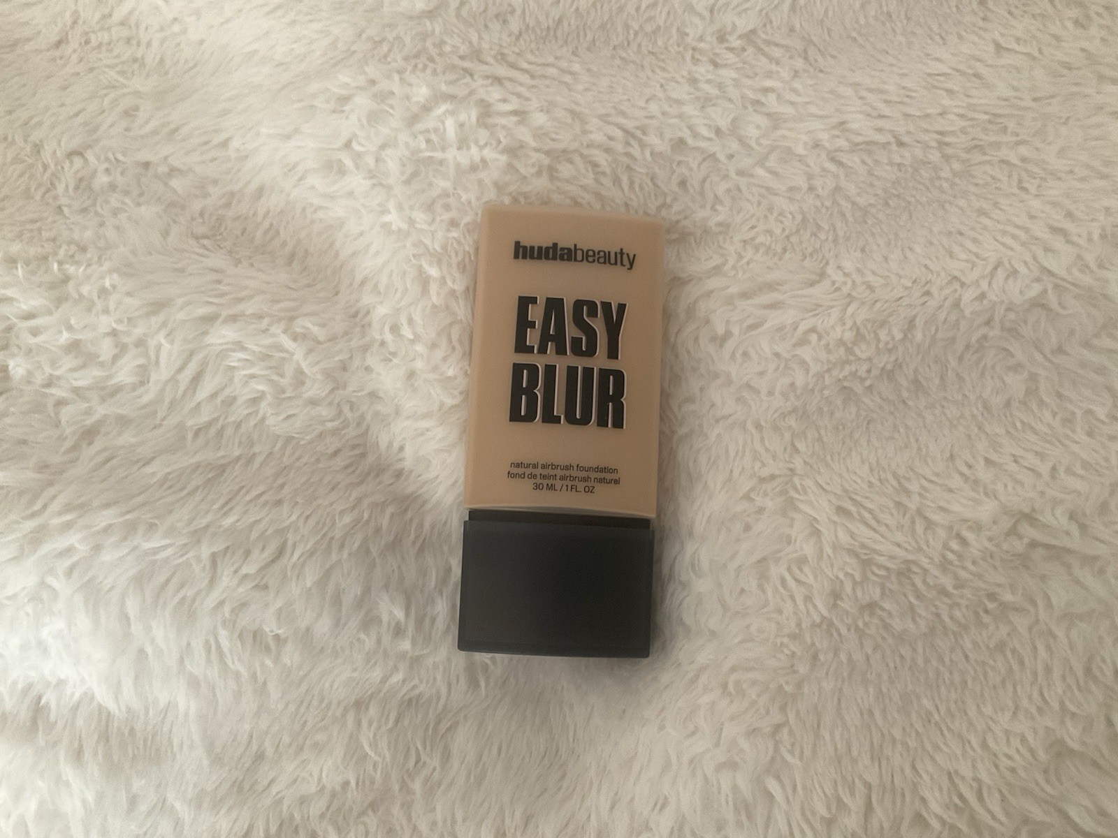 Huda Beauty Easy Blur Foundation 30ml (240 Toasted Coconut) FREE GIFTS 🎁 NWB