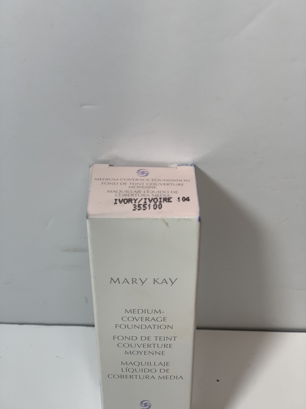 Mary Kay Medium Coverage Foundation Ivory 104 Pink Cap NIB Rare & Discontinued