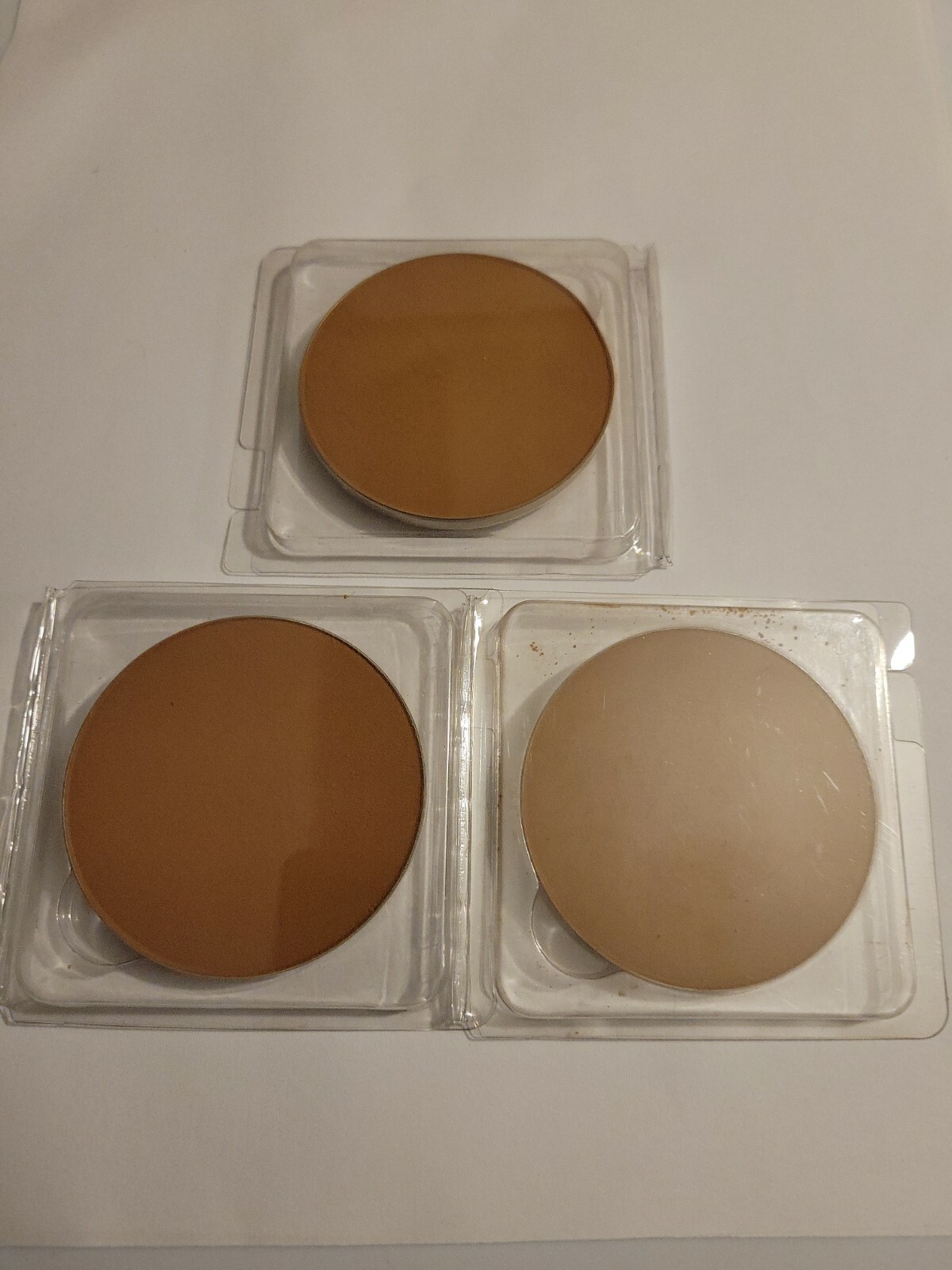 Milani Even Tone Powder Foundation 02 “Honey “Refills Lot f 3