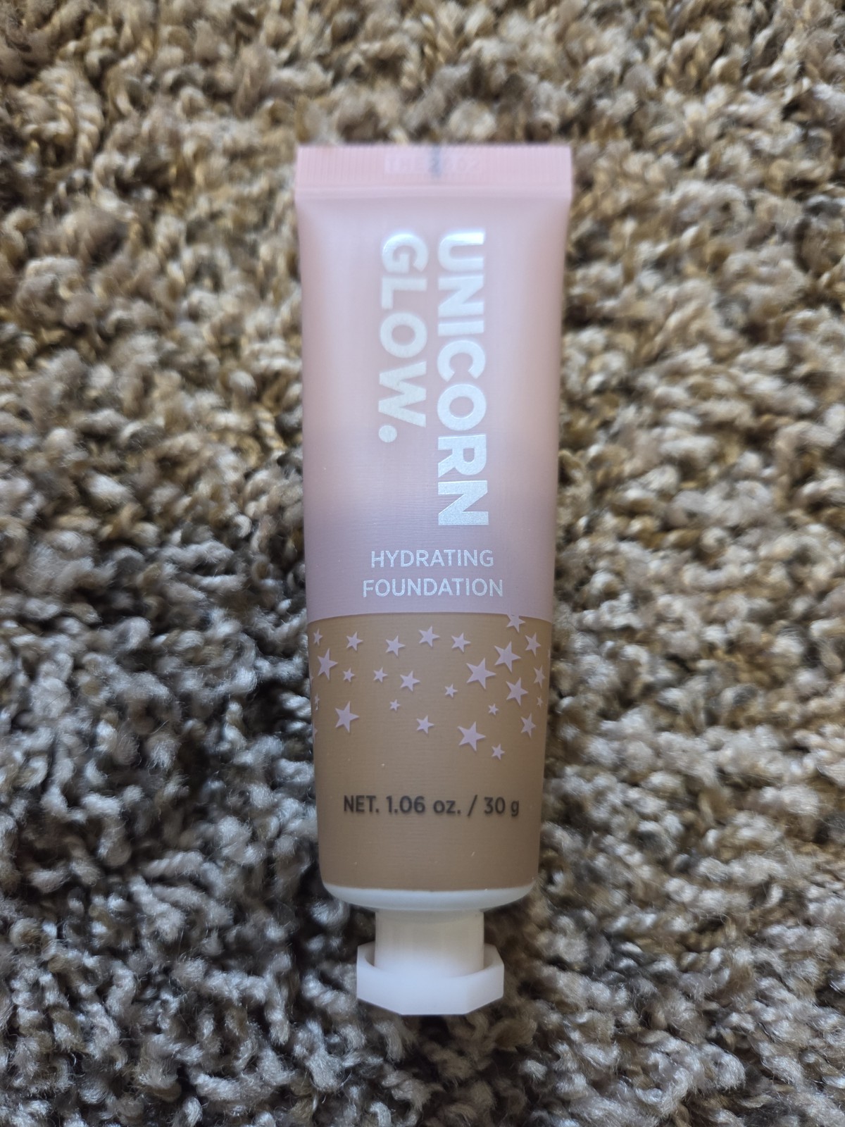 Unicorn Glow Hydrating Foundation – Nutmeg 1.06 Oz BRAND NEW