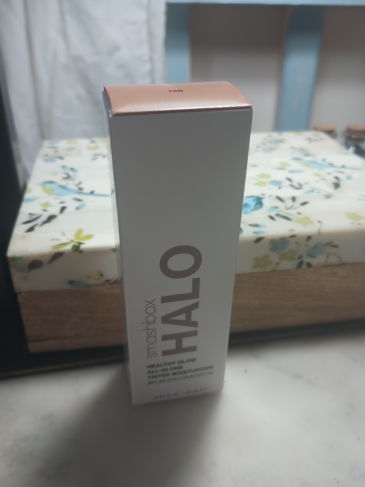 Smashbox Halo Healthy Glow tinted moisturizer: tan travel size .41oz