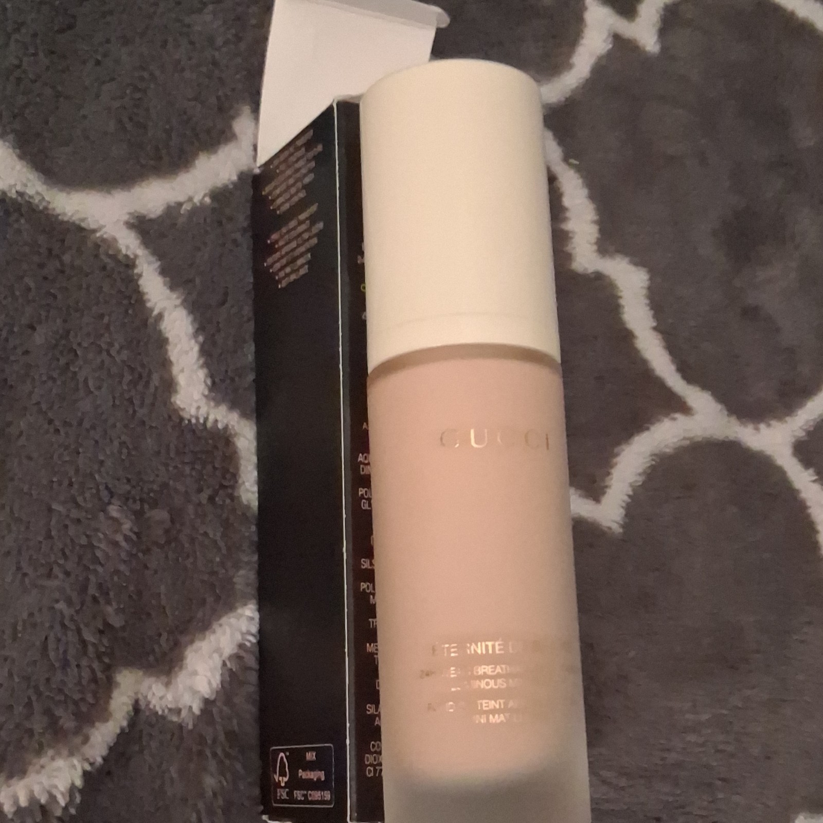 GUCCI Éternité de Beauté Liquid Foundation 134C Fair 1 fl oz