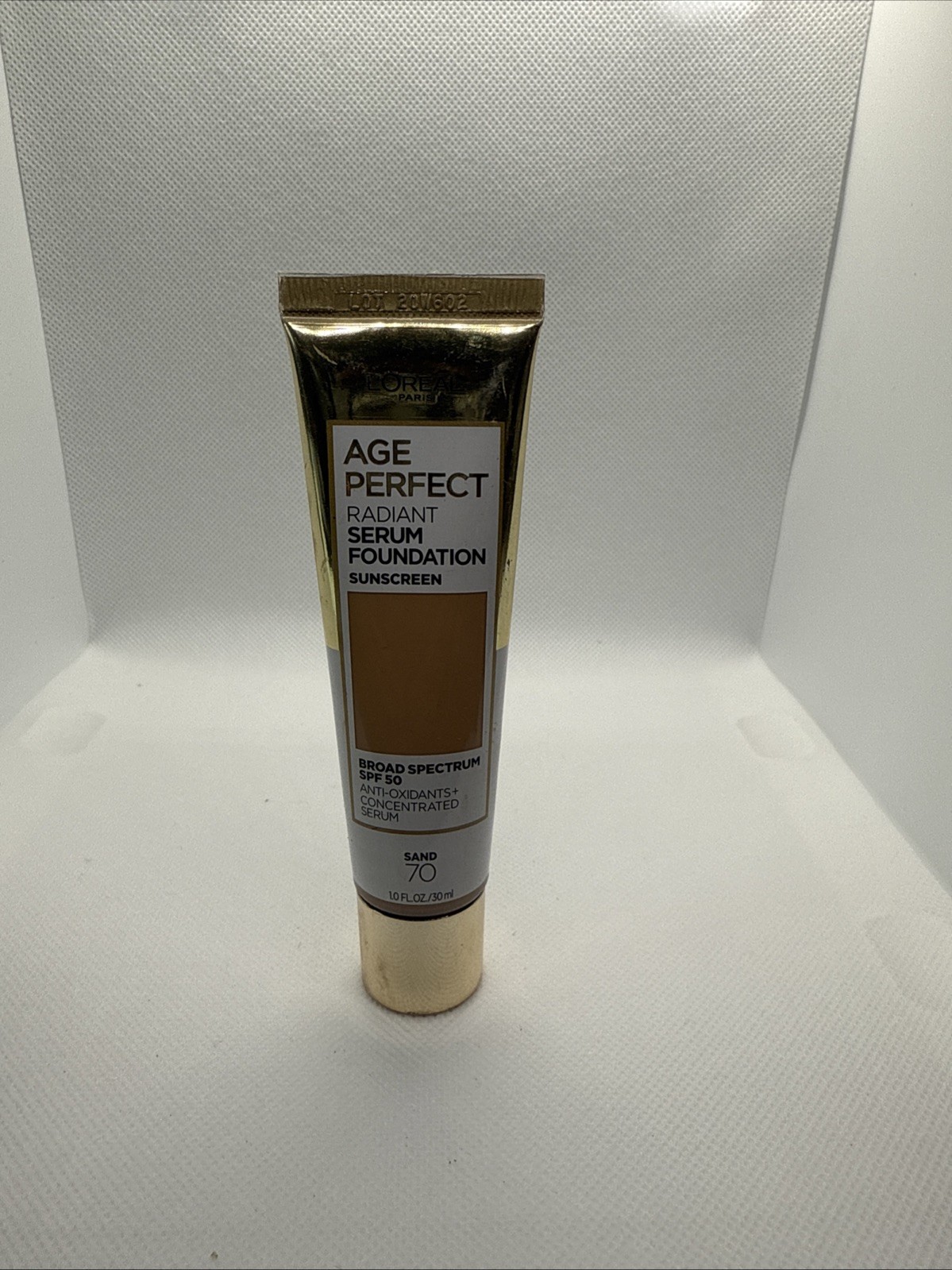 L’oreal Age Perfect Radiant Serum Foundation #70 Sand