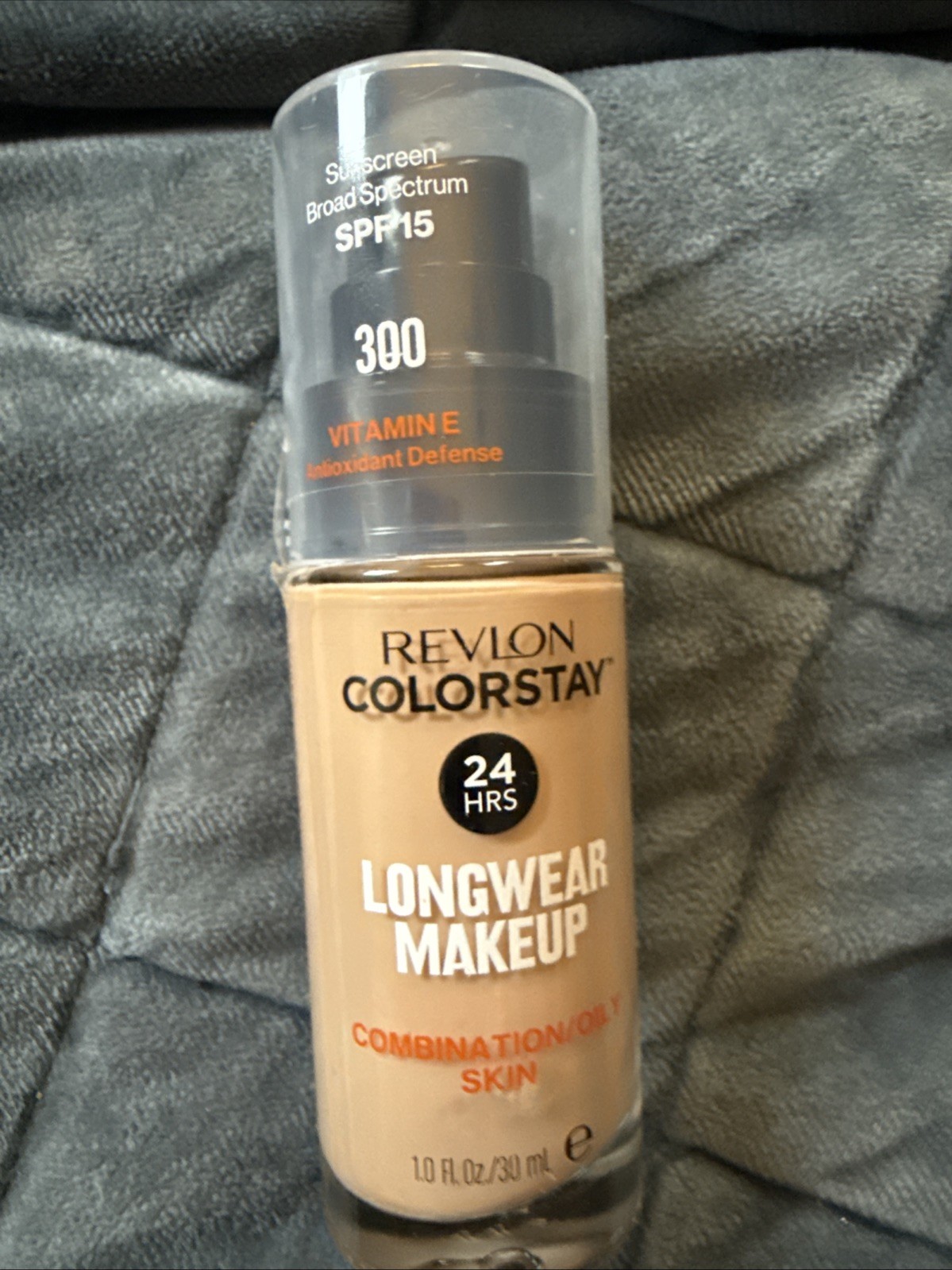 Revlon ColorStay Makeup Combination/Oily Skin #300 Golden Beige