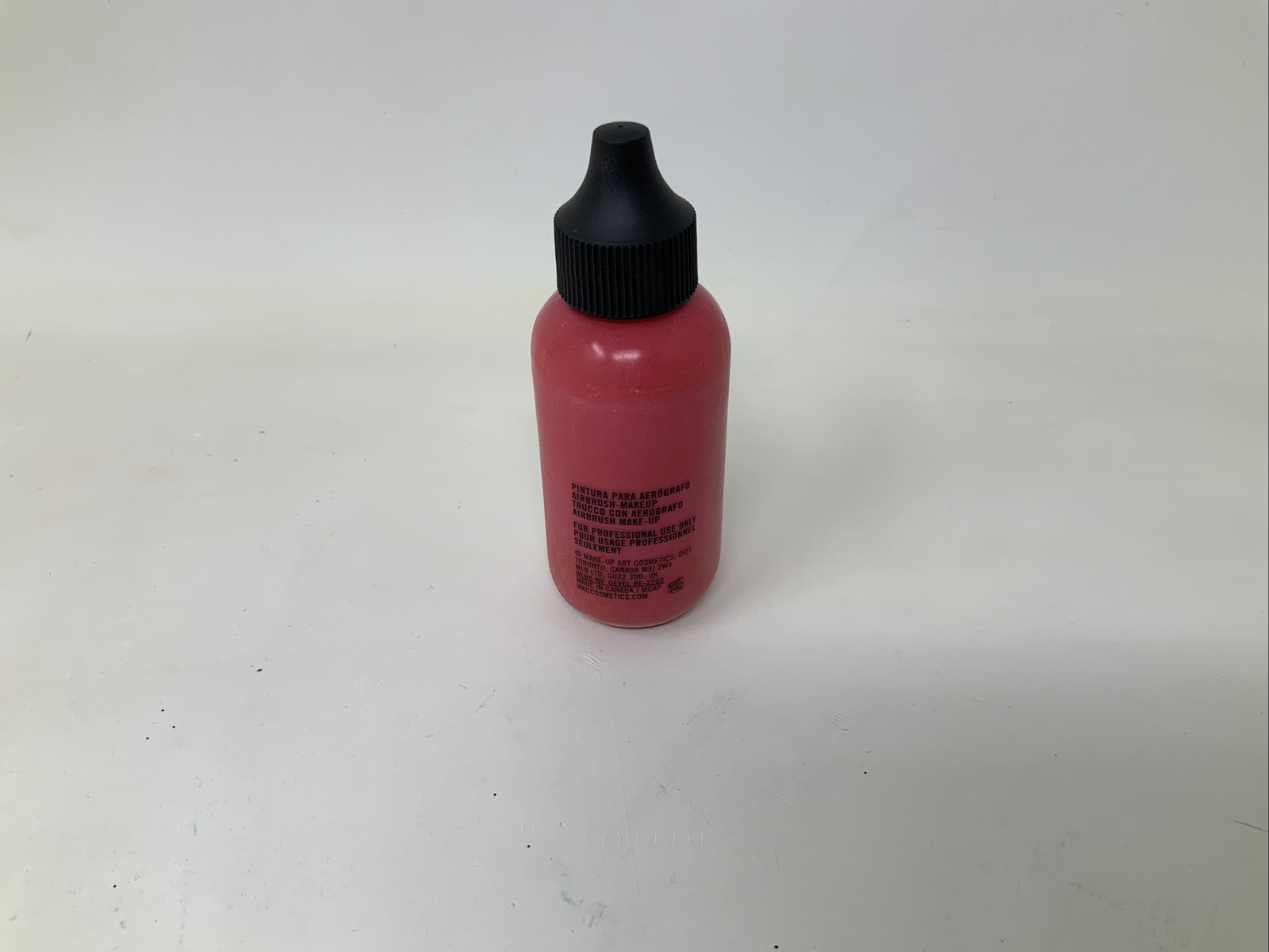 M.A.C Pro Performance HD Airbrush Makeup Process Magenta 1.7 Fl Oz / 50 Ml