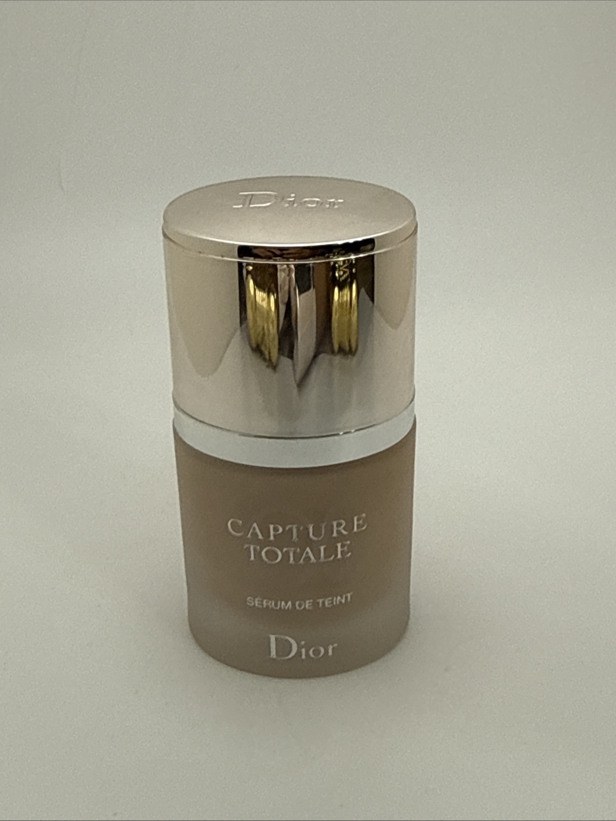 DIOR Capture Totale Triple Correcting Serum Foundation SPF 25 010 NWOB (E7)