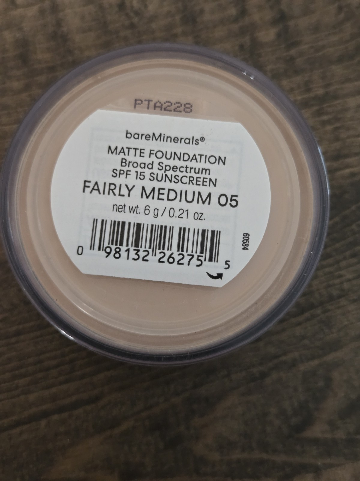 bare Minerals MATTE SPF15 Foundation * FAIRLY MEDIUM C20 * Full Size 6g ~ NEW ~