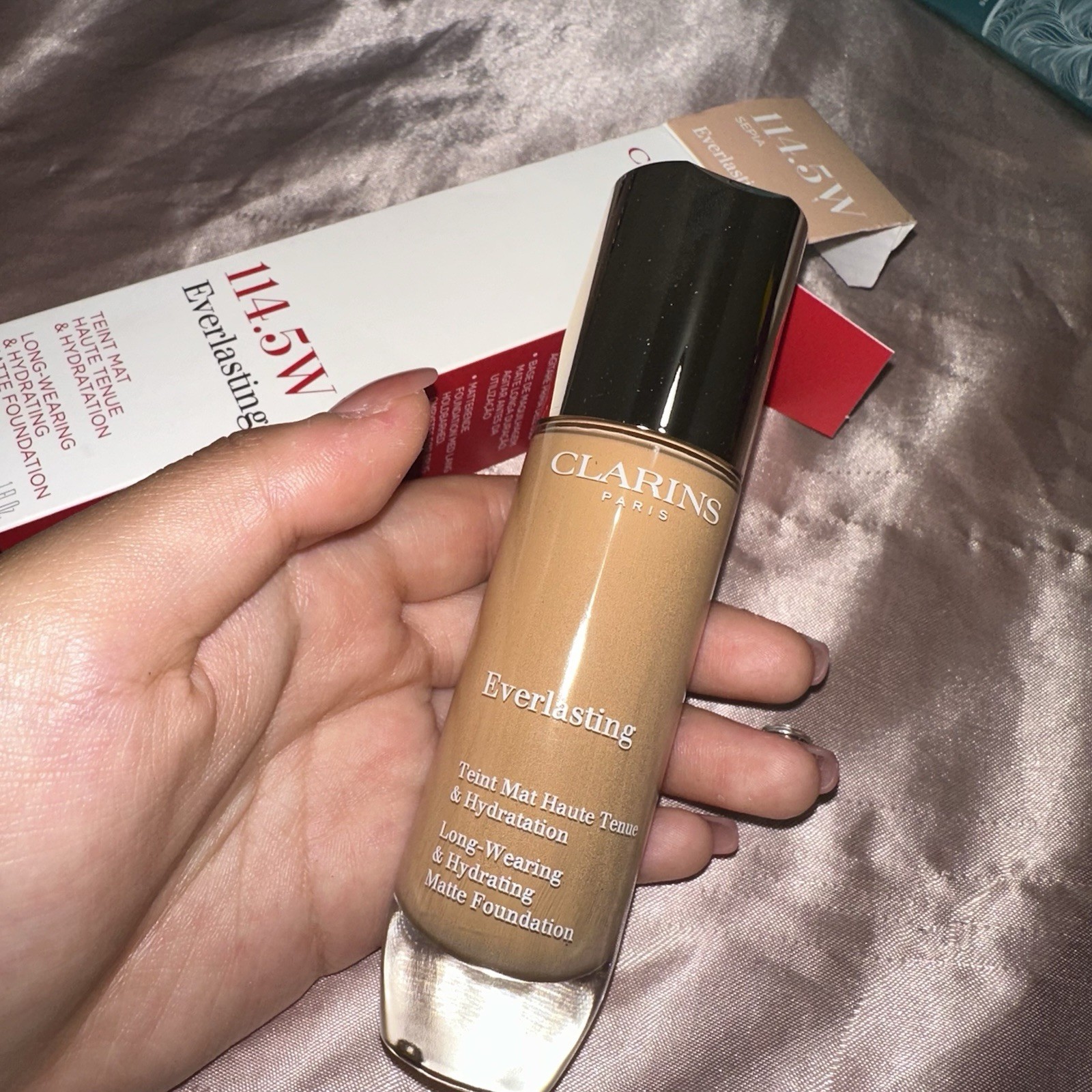 NIB CLARINS 1oz Everlasting Long-Wearing & Hydrating Matte Foundation 114.5W