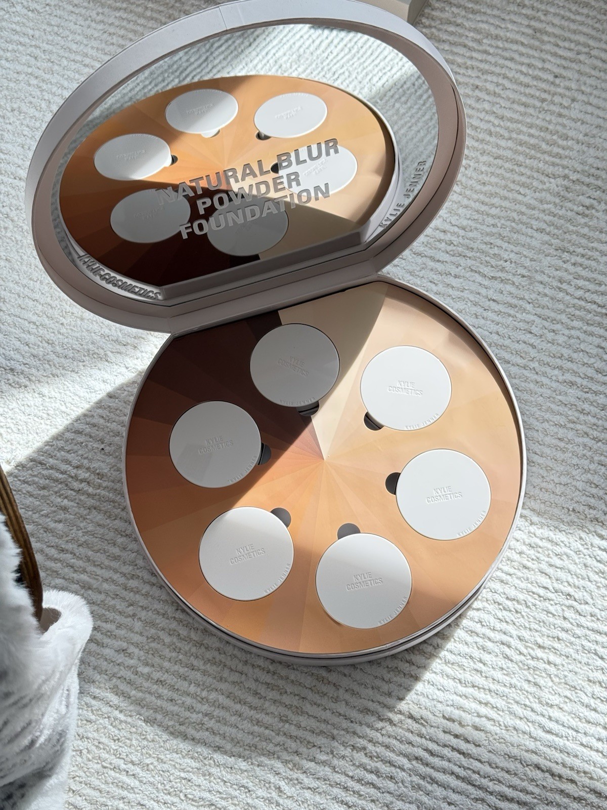 Kylie Cosmetics Natural Blur Powder Foundation – Set of 6 Shades – NEW&Authentic