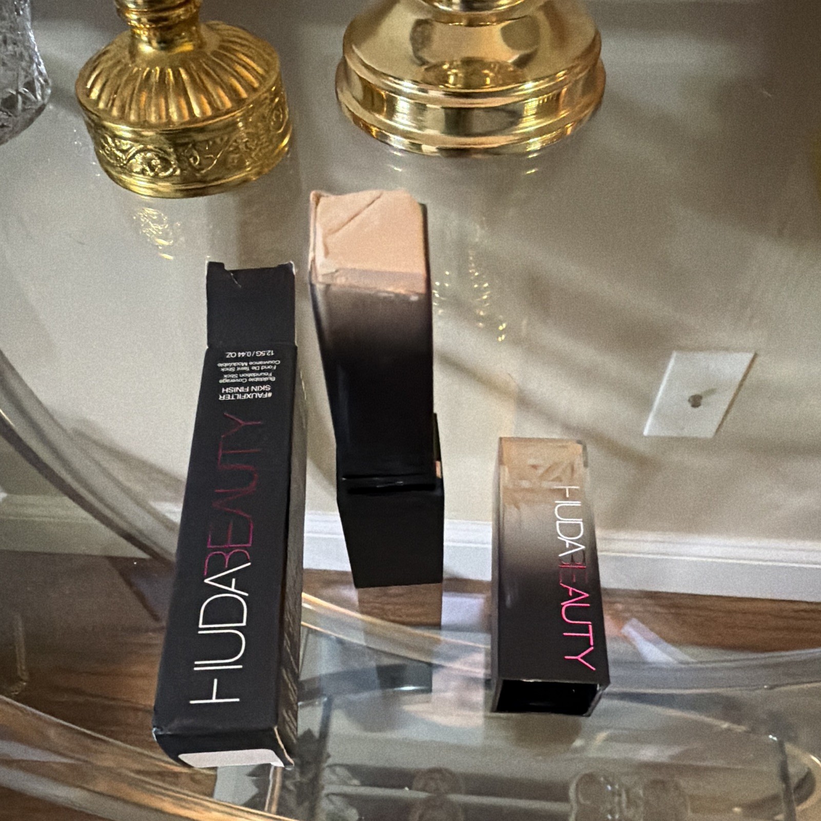 HUDA BEAUTY #FAUXFILTER Foundation Stick Buildable, Caramel Food 0.44 oz