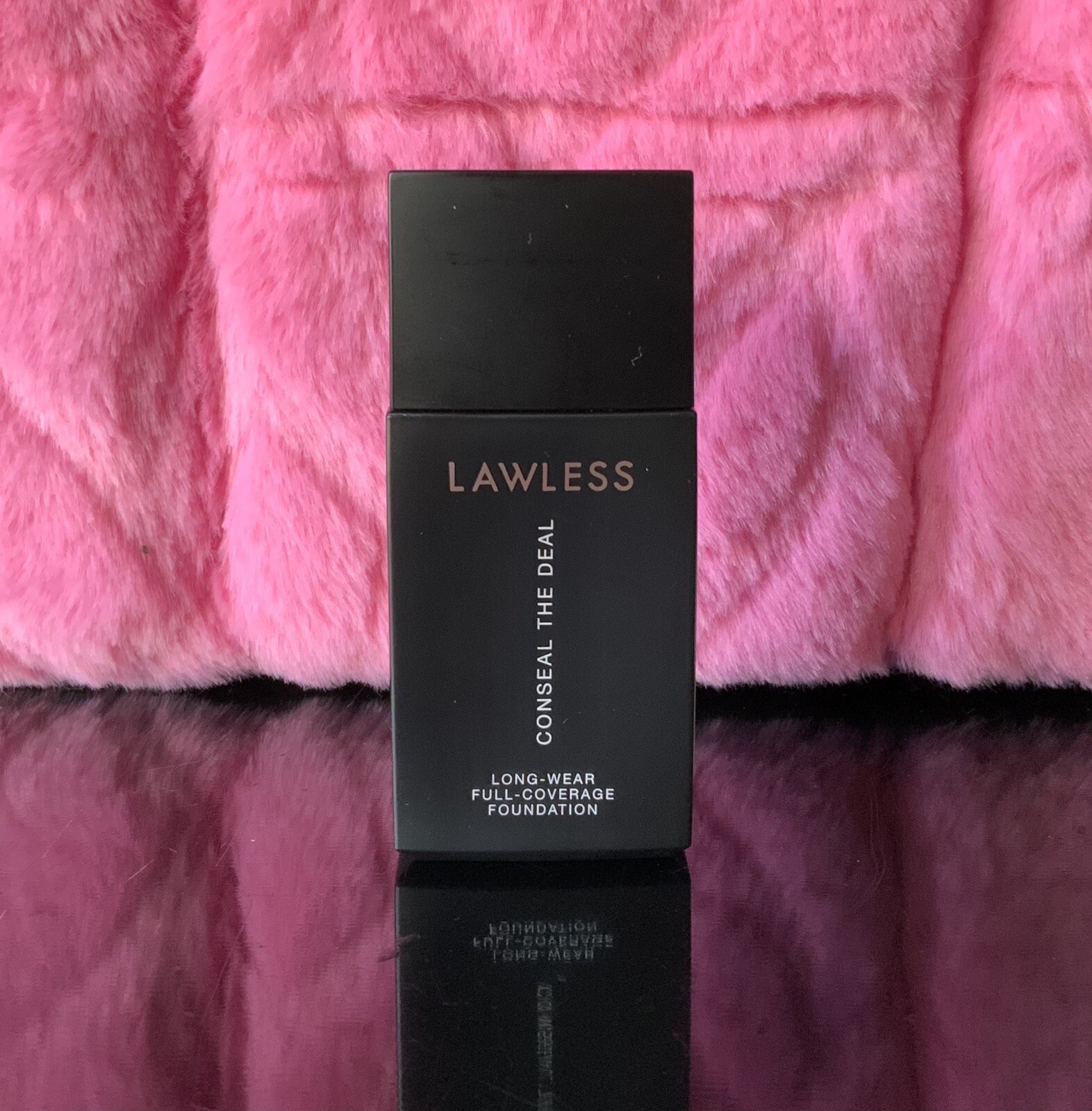 Lawless Full Coverage Buildable Foundation Makeup Shade Pearl; Fair Warm