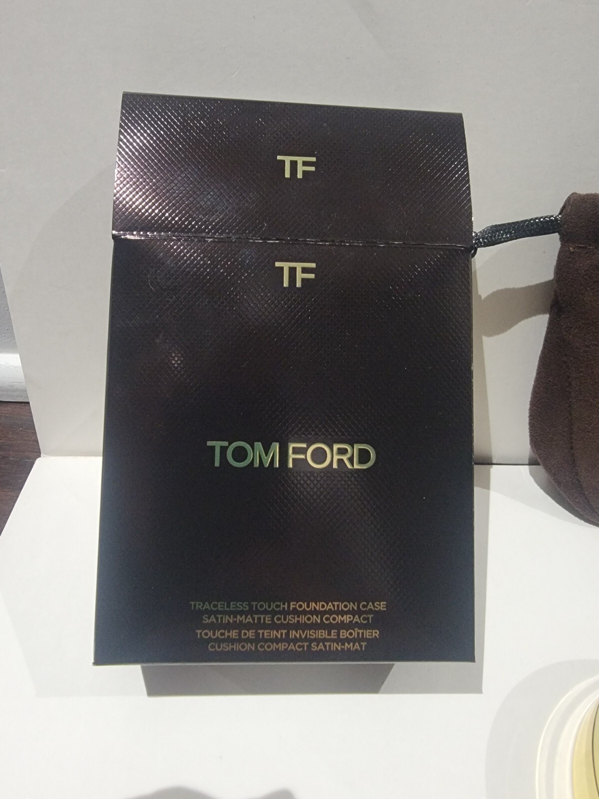TOM FORD TRACELESS TOUCH FOUNDATION CASE ONLY** Fits Flawless cushion refill NIB