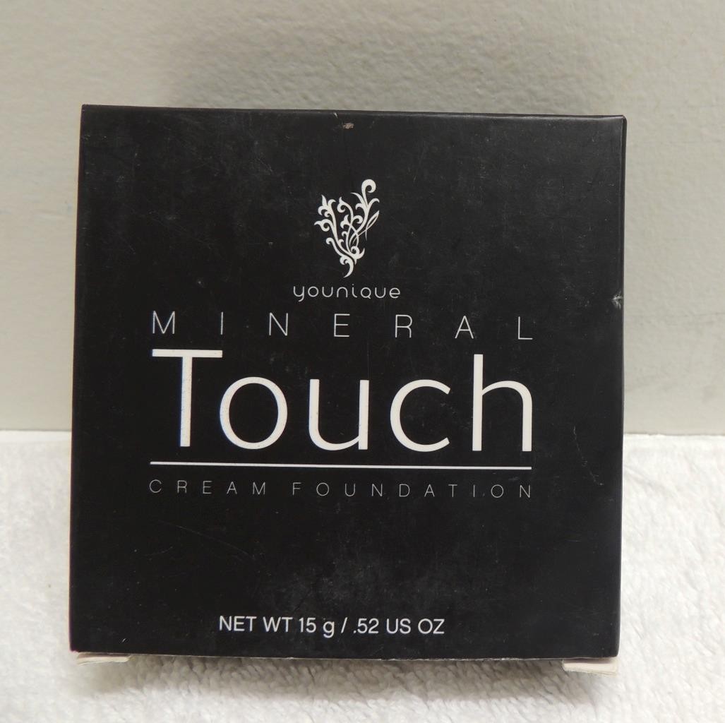 YOUNIQUE Mineral Touch Cream FOUNDATION .52 oz US-1095-01 ~ SCARLET