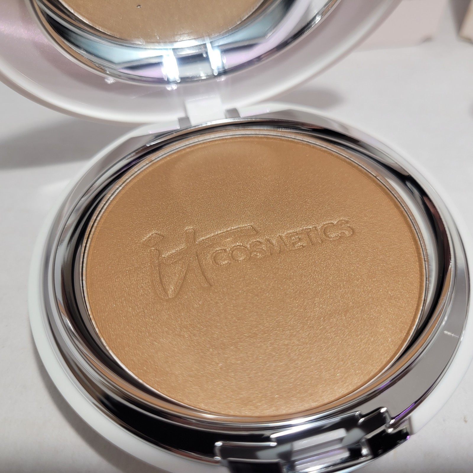 2 it Cosmetics Celebration Powder Foundation illumination (Rich) Full Coverage