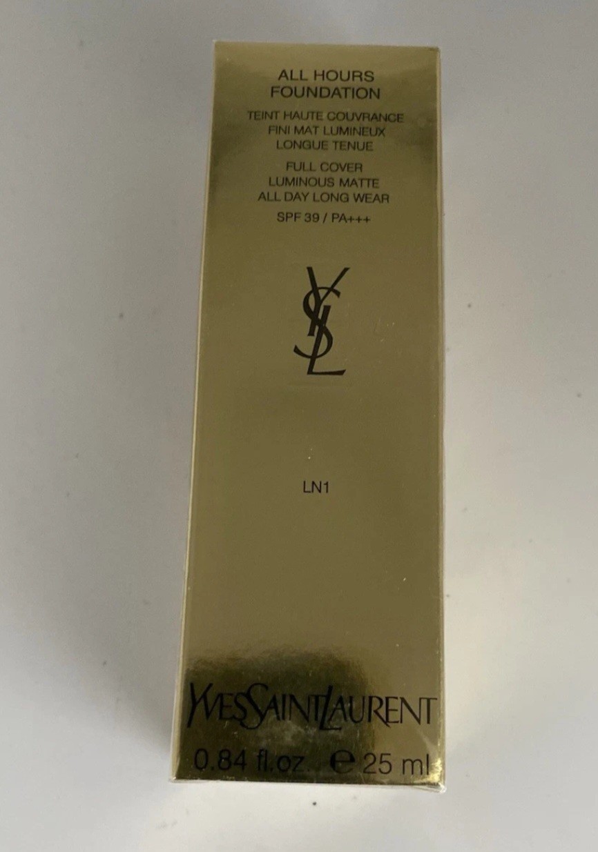 Yves Saint Laurent All Hours Foundation Luminous Matte LN1 Light Neutral 1 NIB