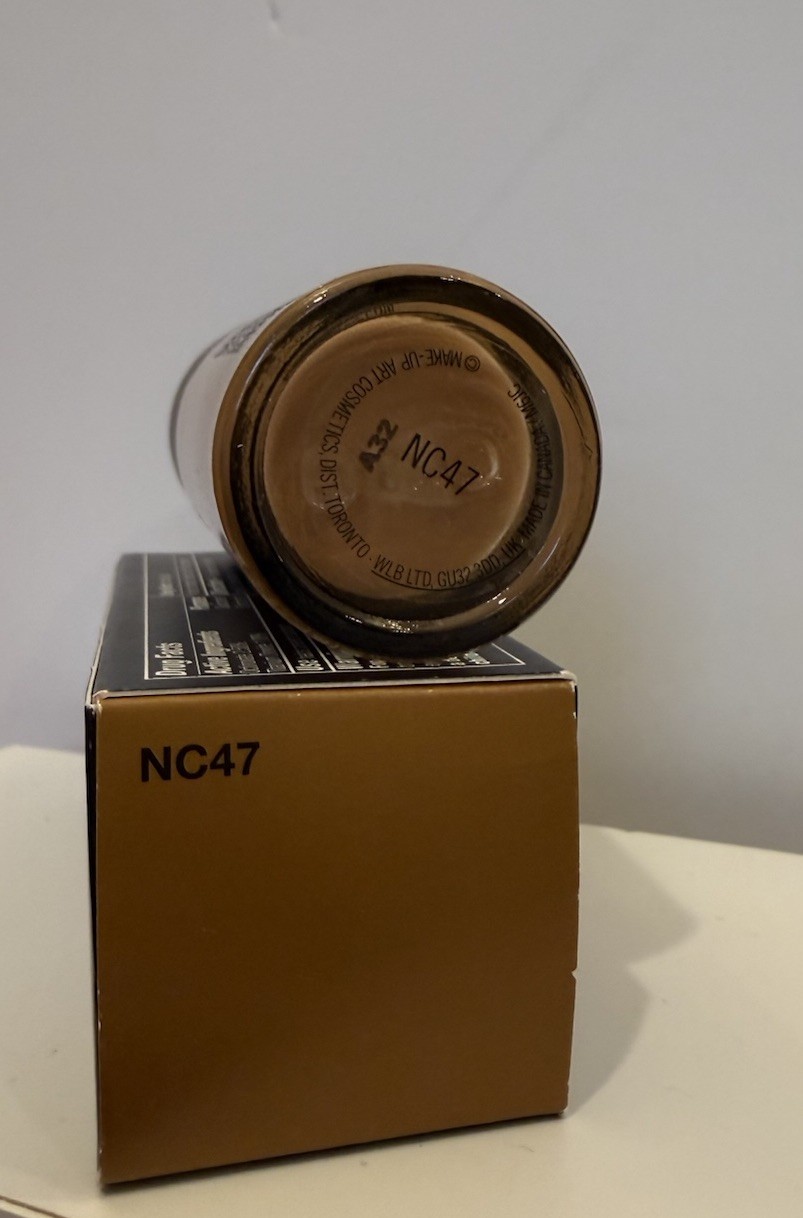 MAC Cosmetics Studio Fix Fluid SPF 15 Foundation NC47