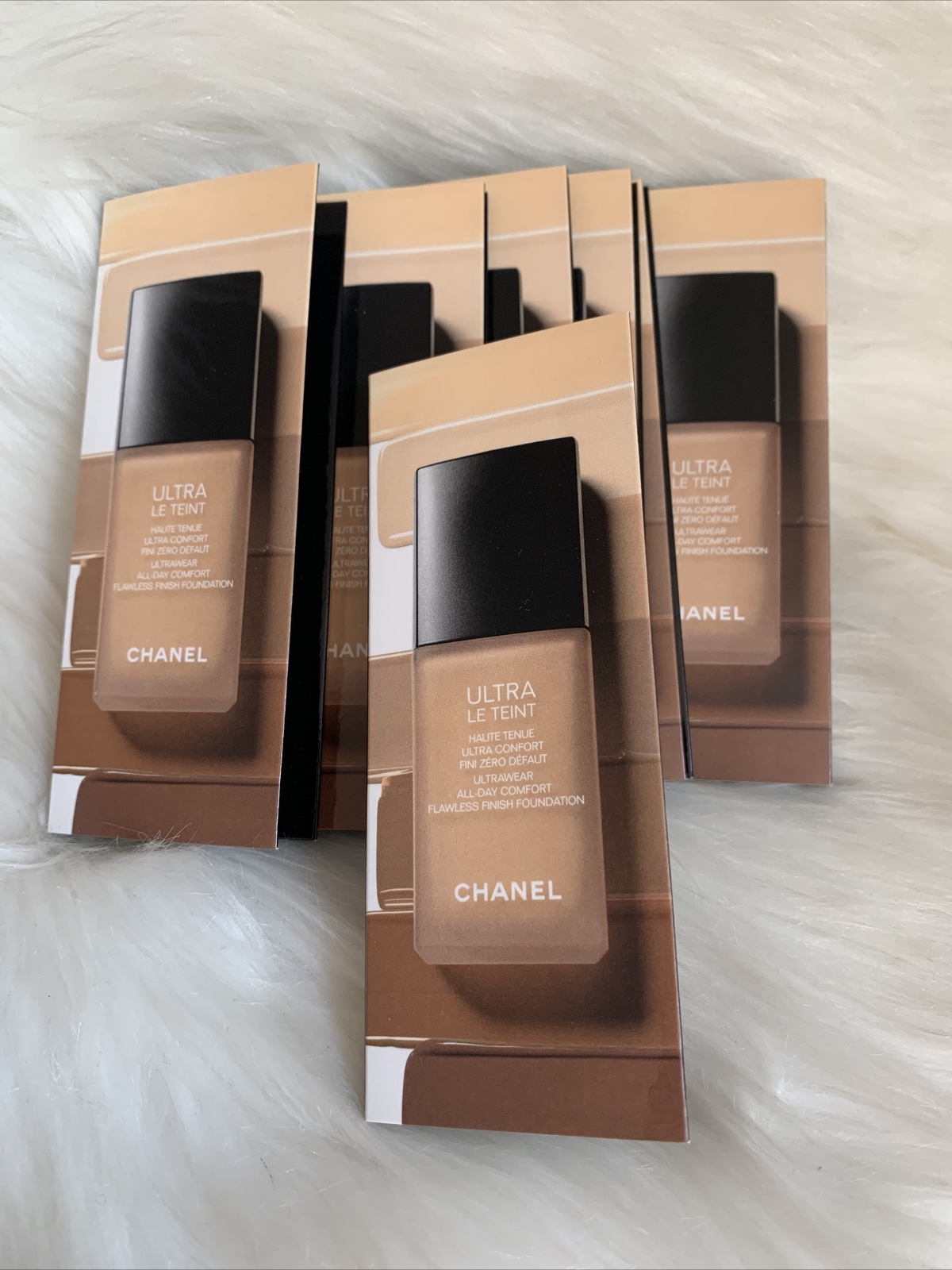 8*CHANEL ULTRA LE TEINT Flawless Finish Foundation 3 Shades B10, B30, BR122 NEW