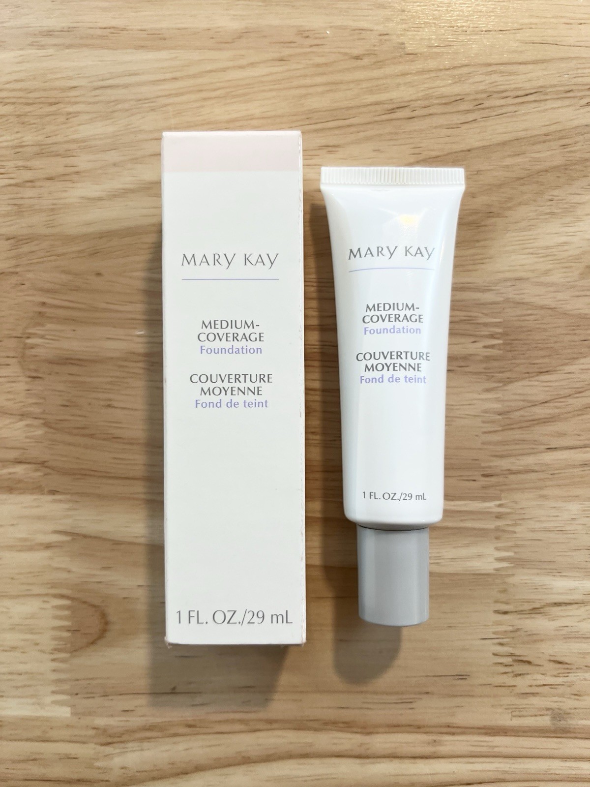 Mary Kay Medium Coverage Foundation 1 Fluid Oz Beige 305 New 355500 Boxed