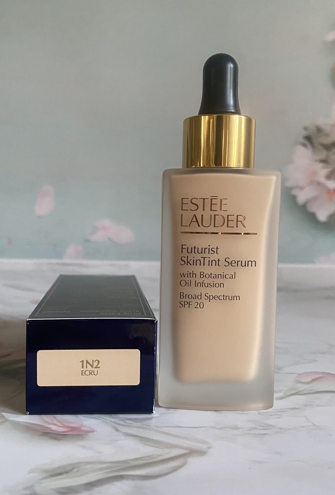 1N2 Ecru~ Estee Lauder Futurist SkinTint Serum Foundation SPF 20, 30ml/1oz, New