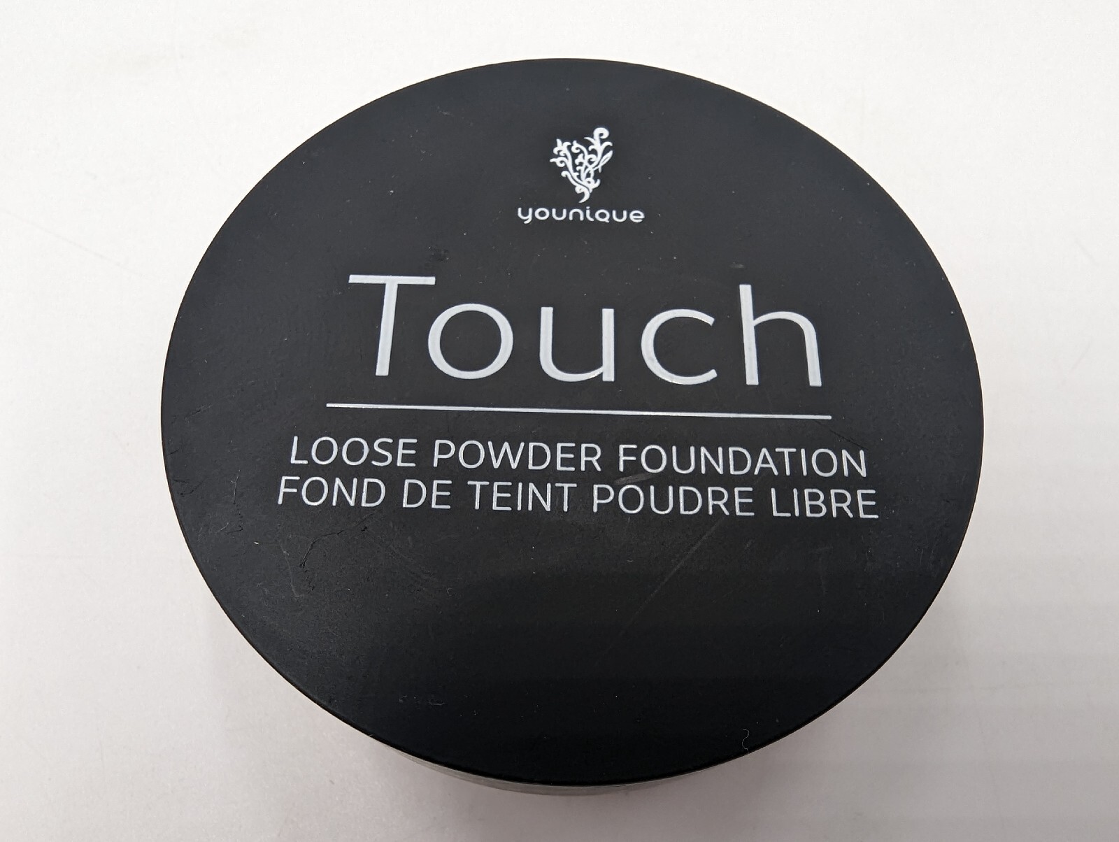 YOUNIQUE Touch VELVET Loose Powder Foundation .21 Oz 6 Grams Makeup NEW