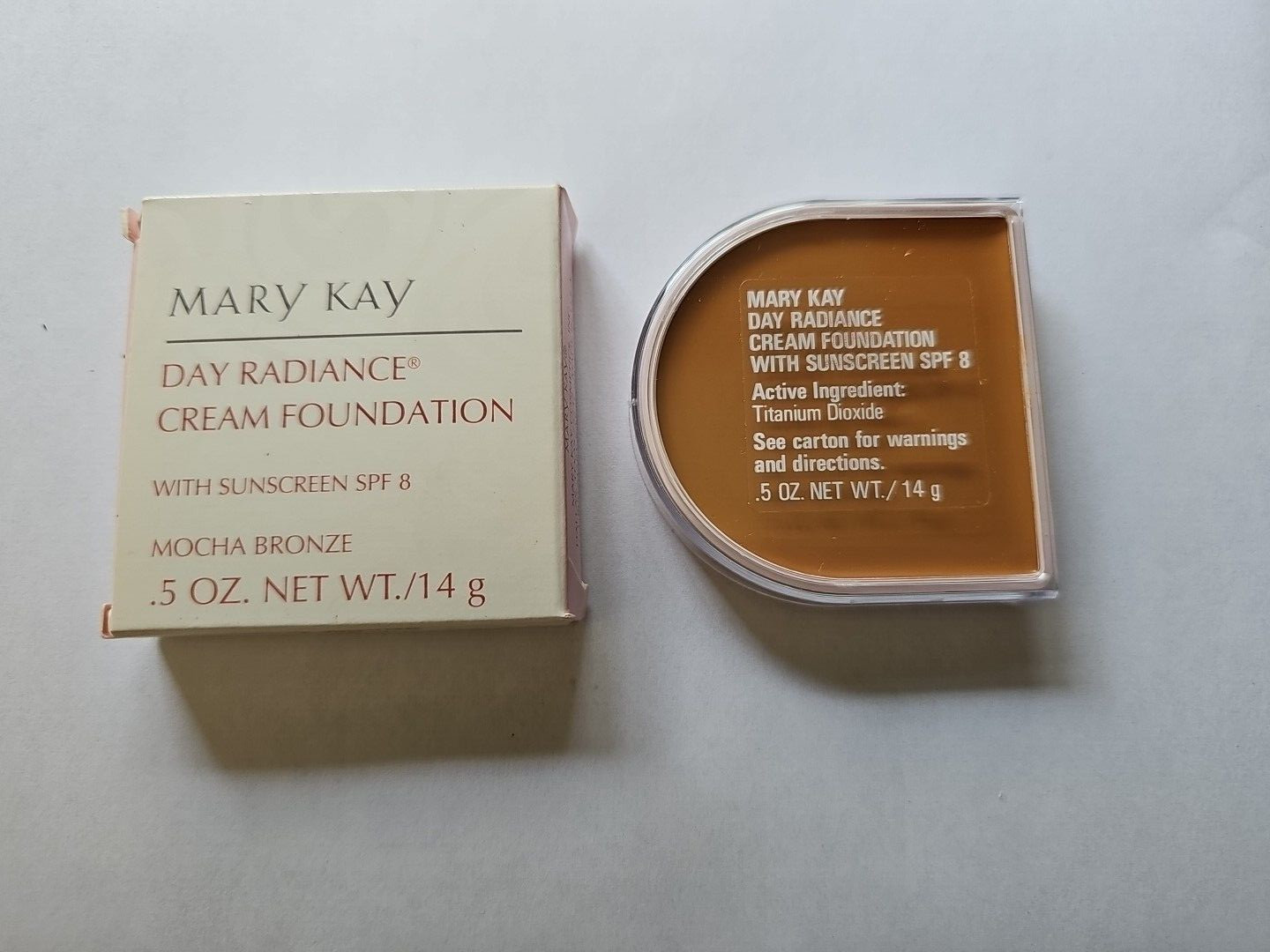 Mary Kay Day Radiance Cream Foundation Mocha Bronze #6308 D-shape New In Box