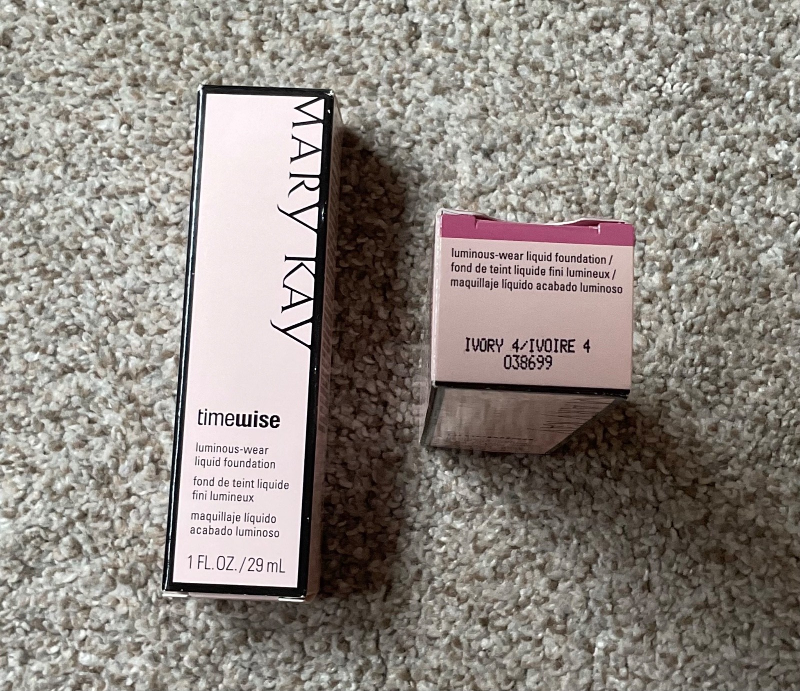 New Mary Kay Timewise Ivory 4 038699 Luminous Wear Foundation 29 ml/1 fl. Oz.