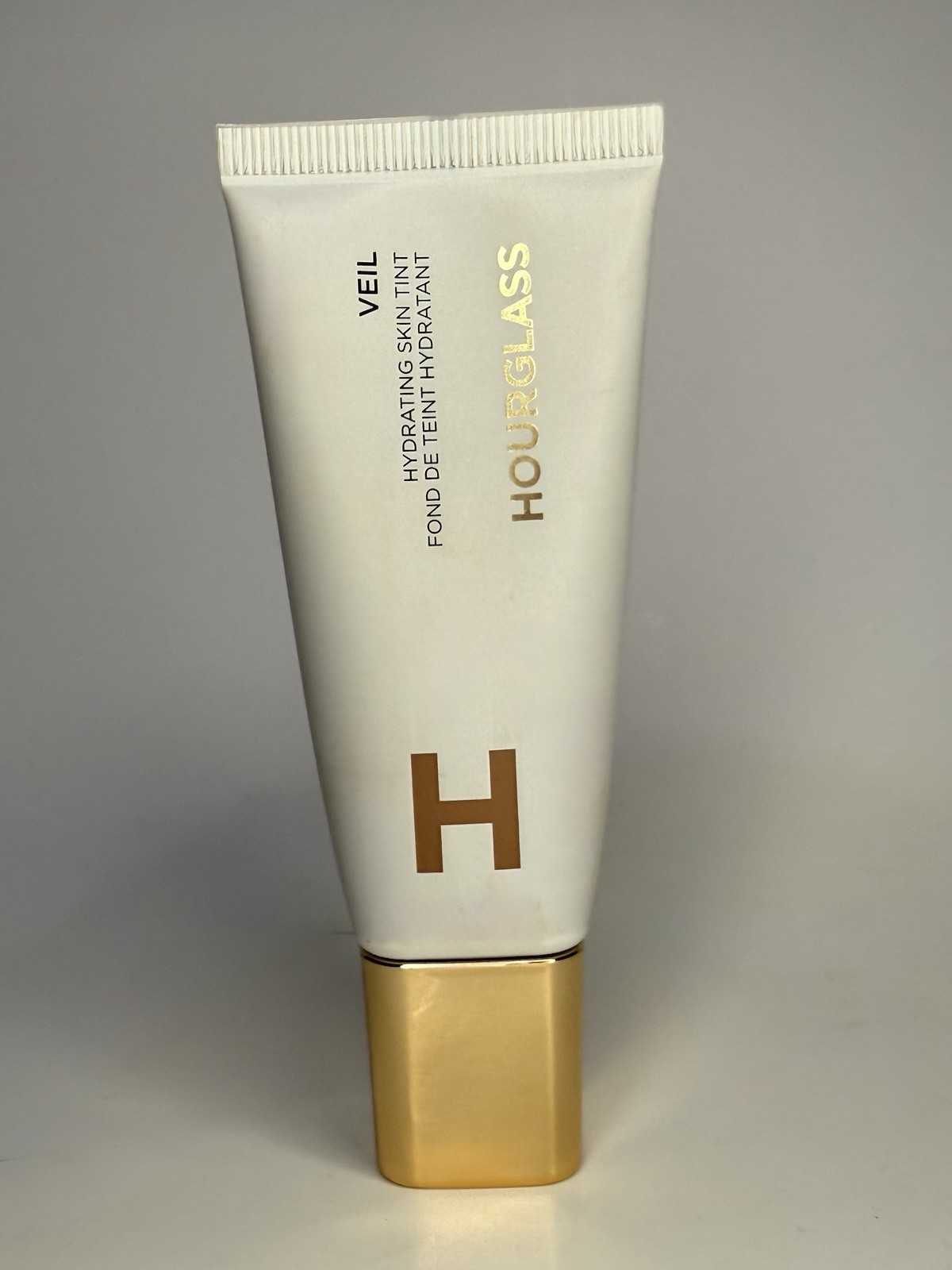 Hourglass Veil Hydrating Skin Tint Foundation Liquid Shade 13 – 1.1 fl oz