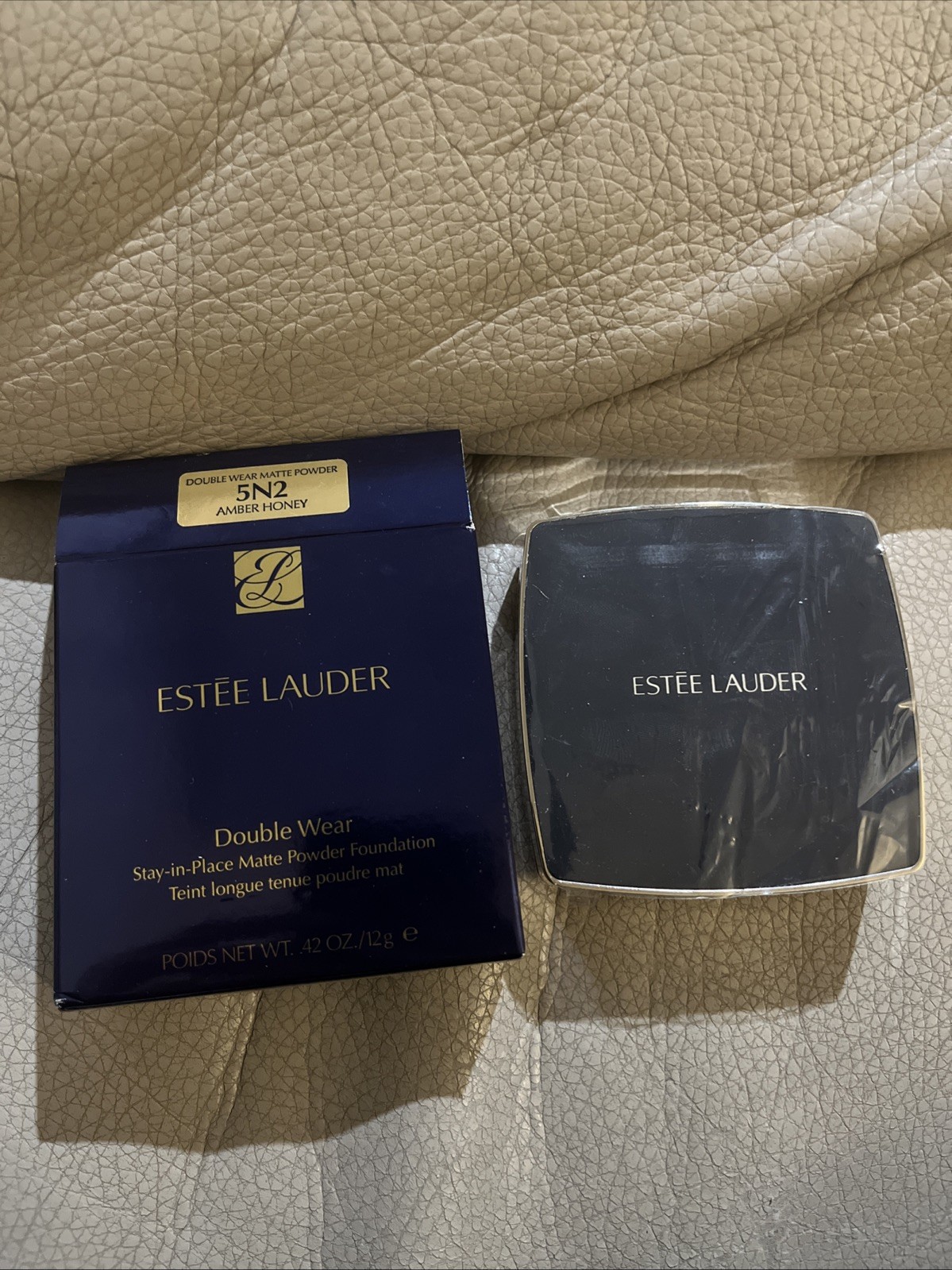 Estée Lauder Double Wear Matte Powder Foundation (5N2 Amber Honey)