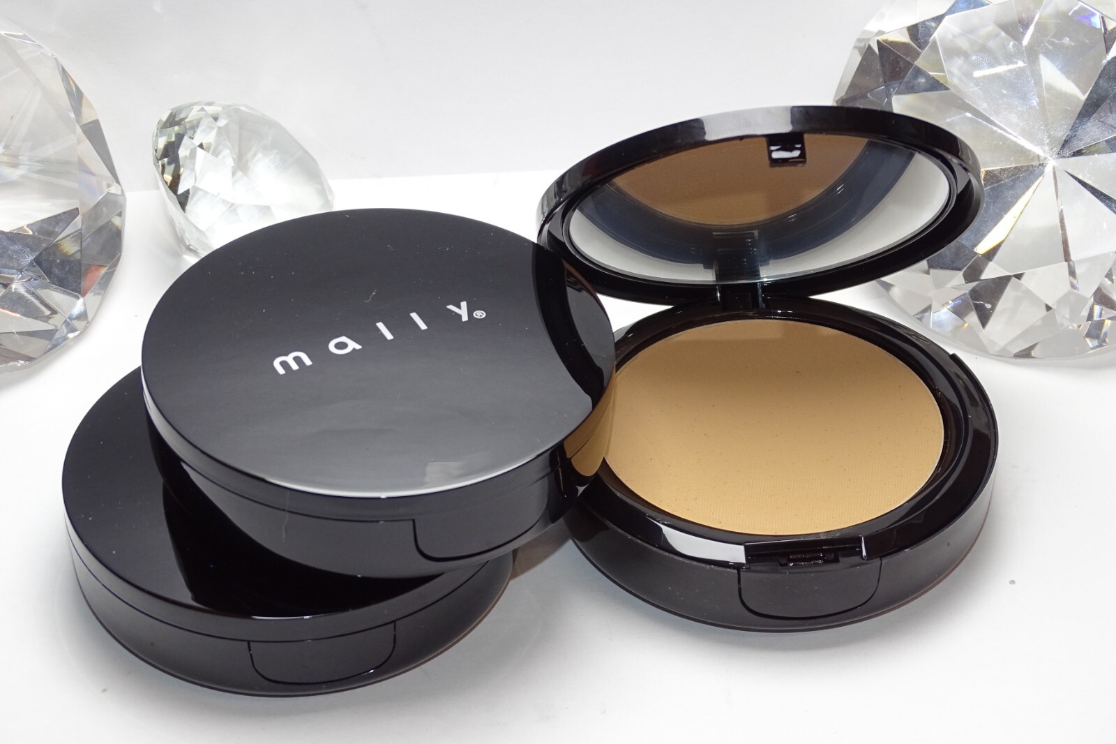 Mally Poreless Perfection Foundation Medium 0.39oz/11g) NEW no box lot of 3