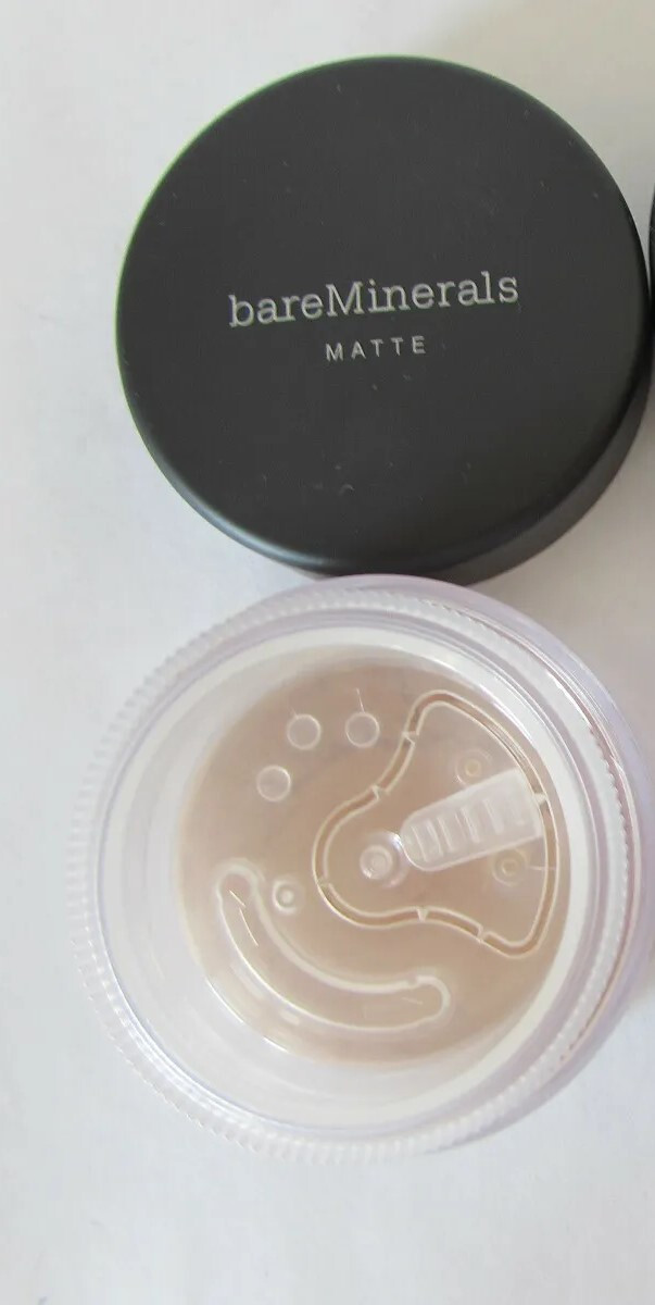 BareMinerals Foundation Broad Spectrum Matte Medium Beige 1.5g Travel Size