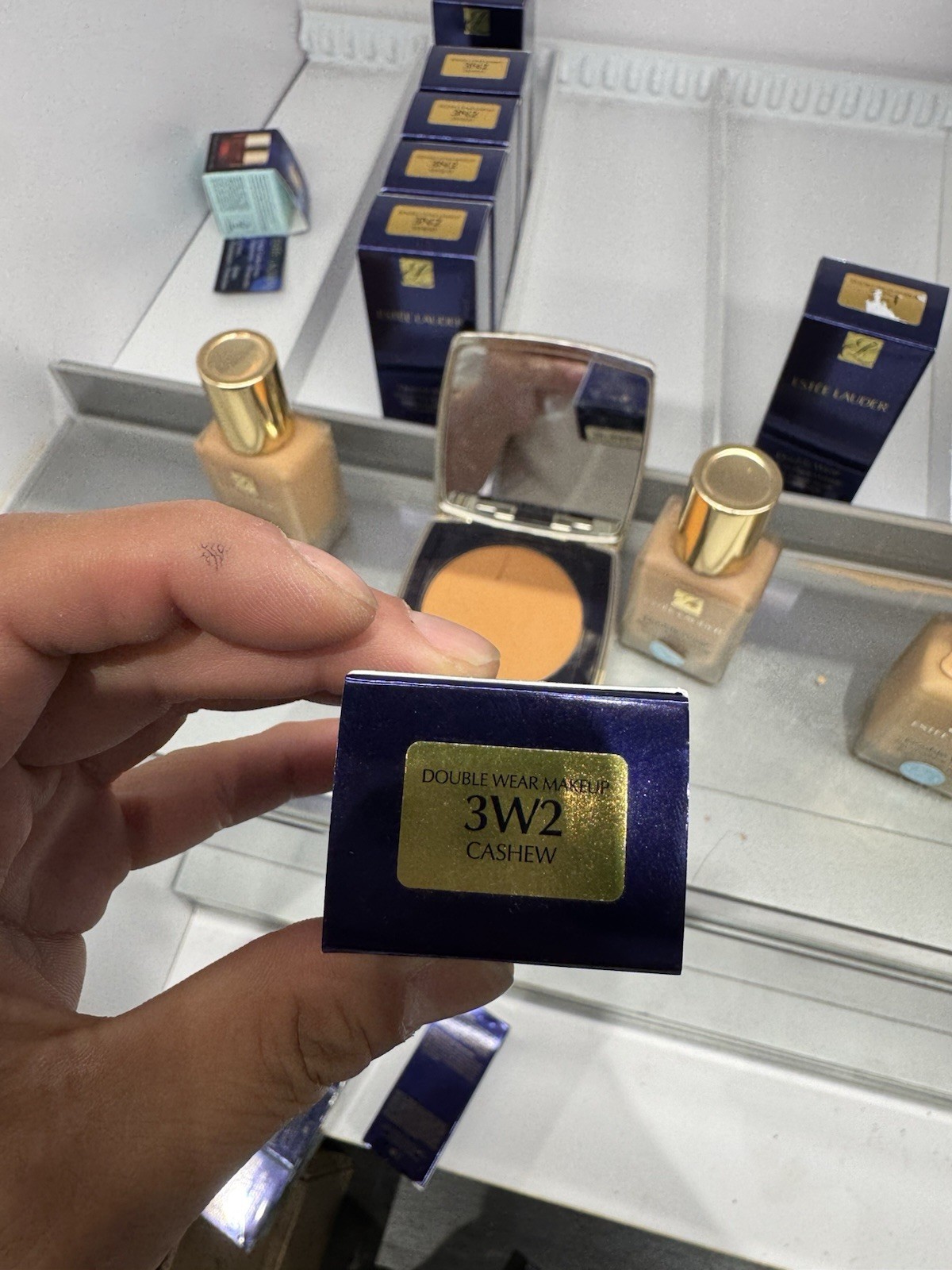 Estée Lauder Double Wear Stay-in-Place Old Formula – 3W2 CASHEW, 1oz